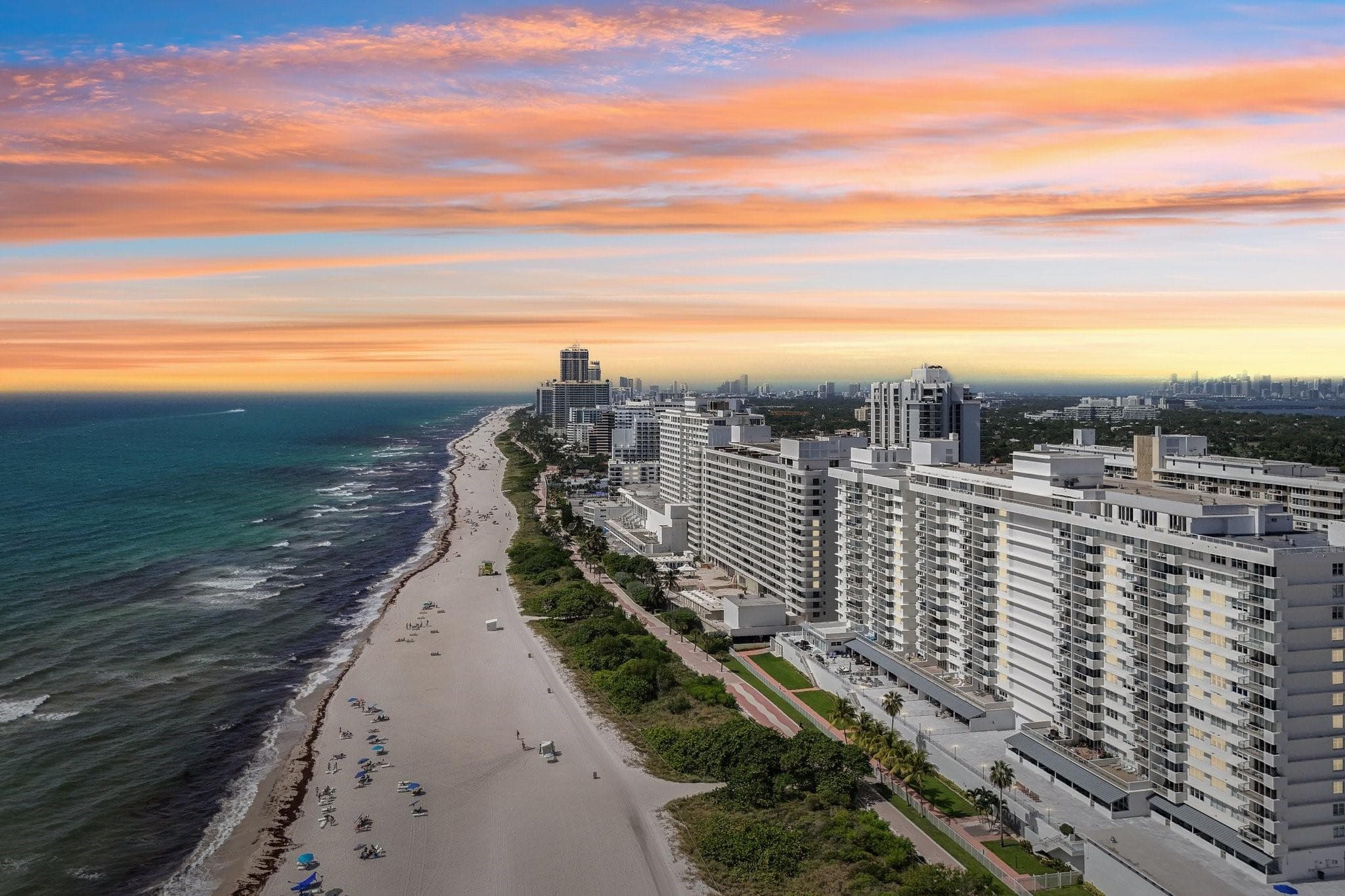 5601 Collins Avenue 1716, Miami Beach, FL 33140 — photo 1 of 42