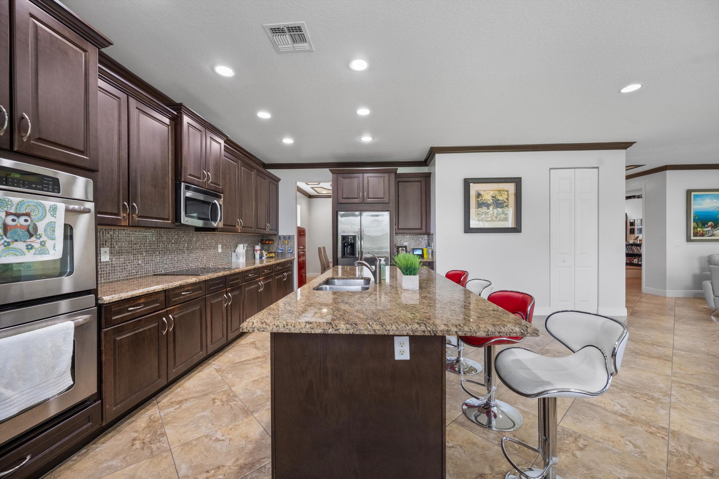 2352 Bellarosa Circle, West Palm Beach, FL 33411 — photo 9 of 36