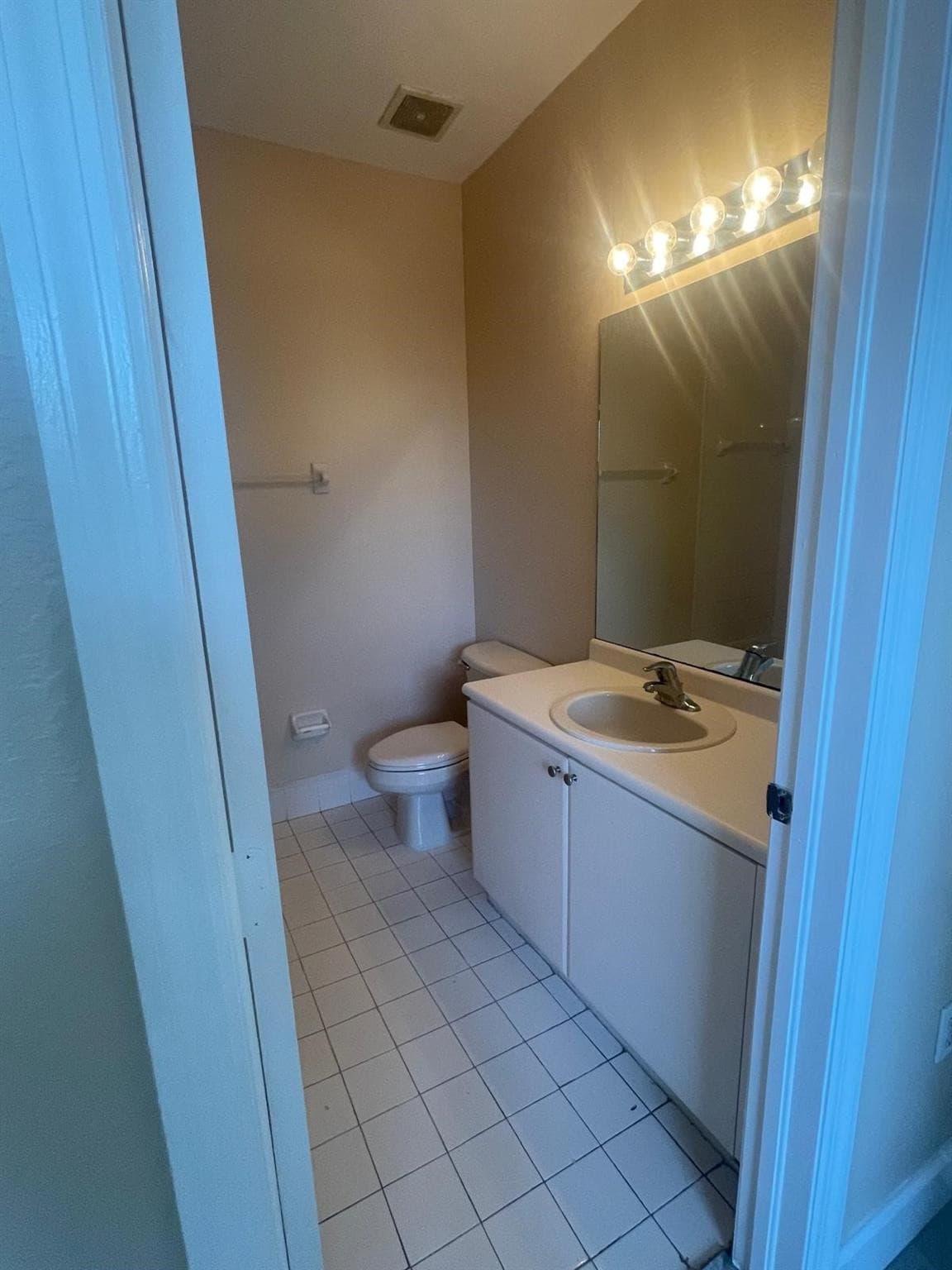 2903 SE 17th Avenue 211, Homestead, FL 33035 — photo 17 of 25