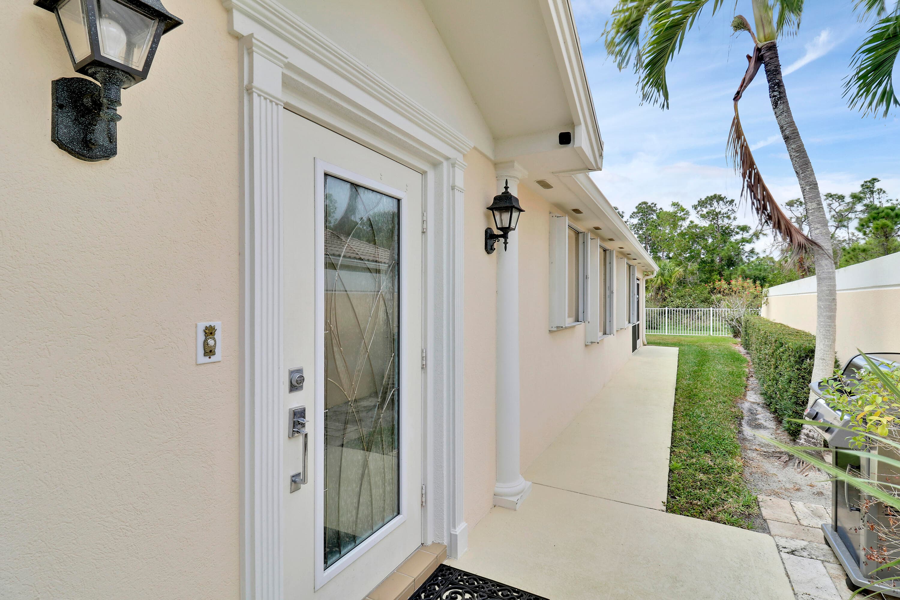 8558 SE Retreat Drive, Hobe Sound, FL 33455 — photo 3 of 45