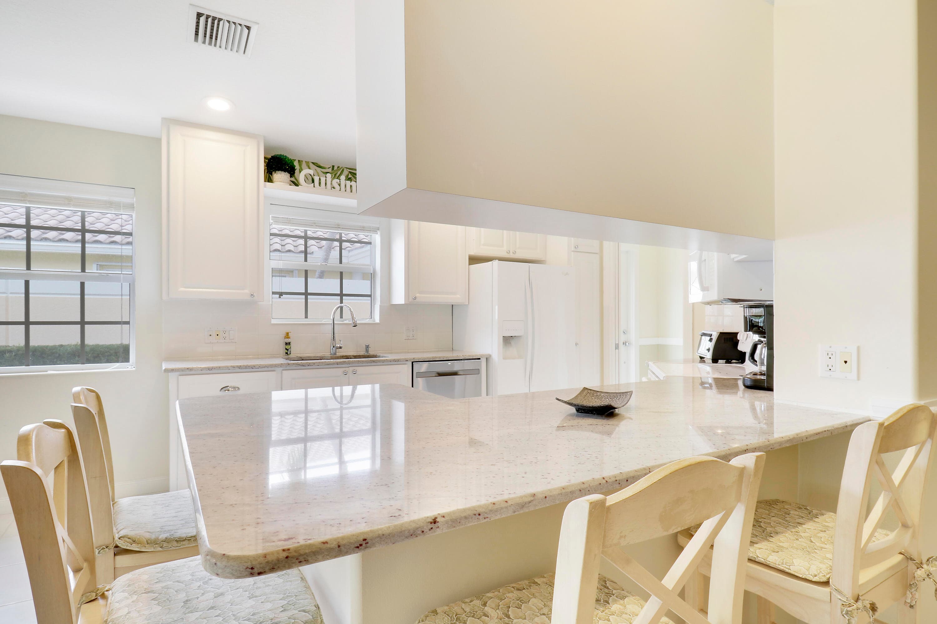 8558 SE Retreat Drive, Hobe Sound, FL 33455 — photo 12 of 45