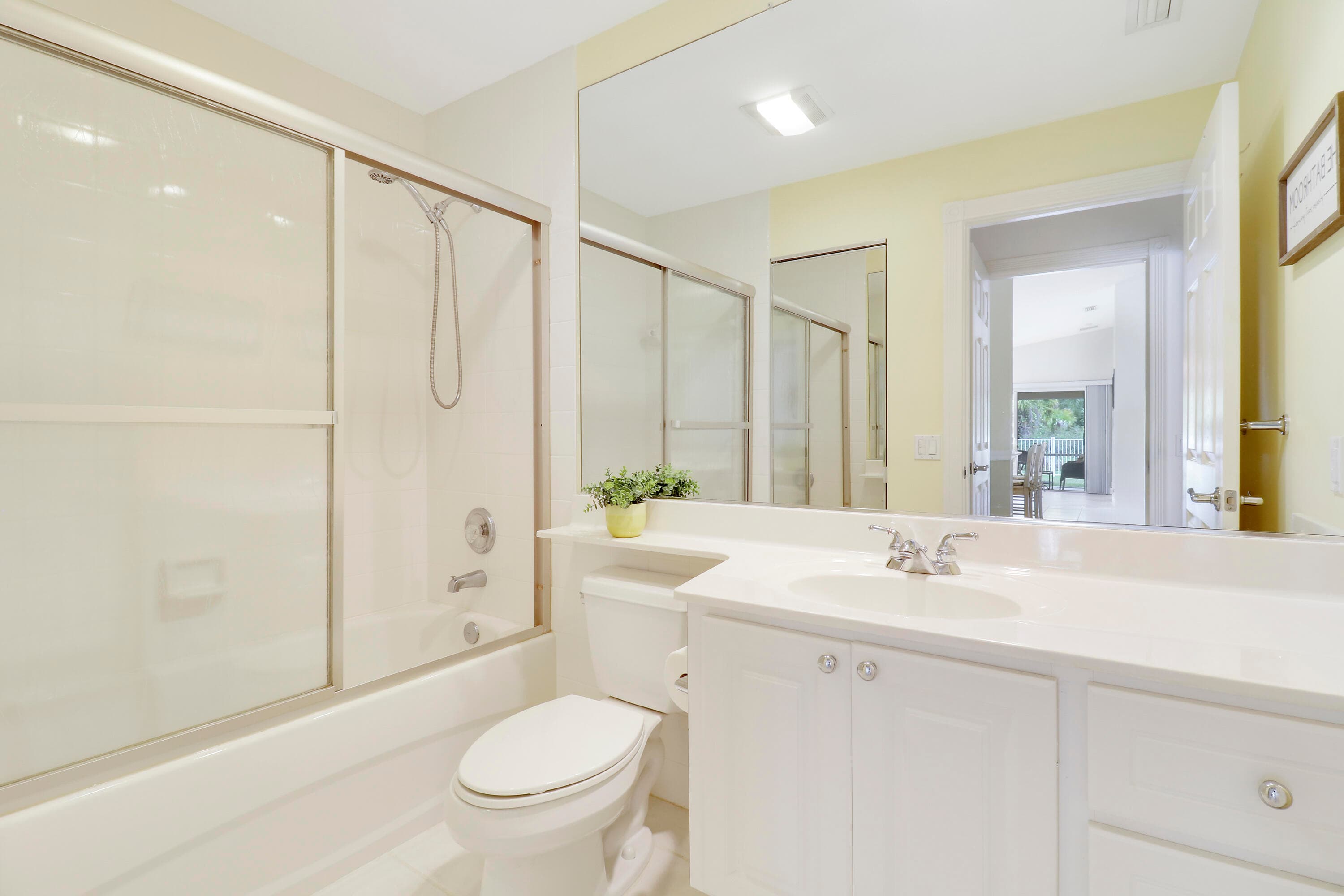 8558 SE Retreat Drive, Hobe Sound, FL 33455 — photo 31 of 45