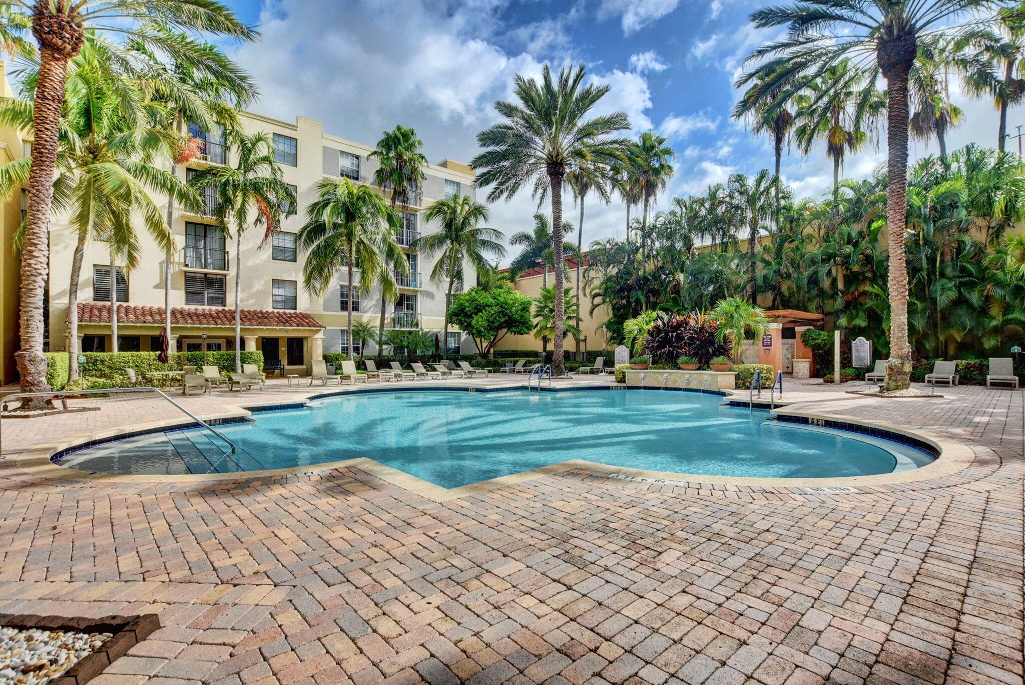 651 Okeechobee Boulevard 402, West Palm Beach, FL 33401 — photo 35 of 41