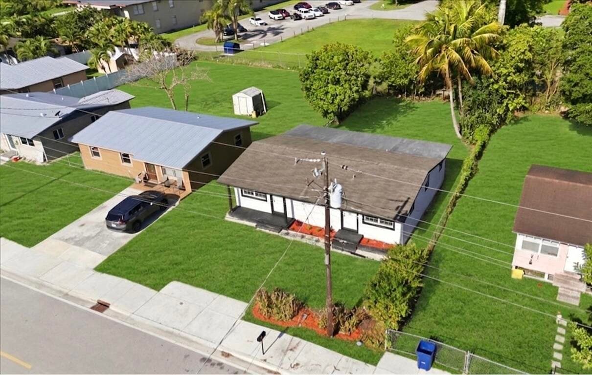 270 SW 10th Avenue, South Bay, FL 33493 — photo 29 of 32