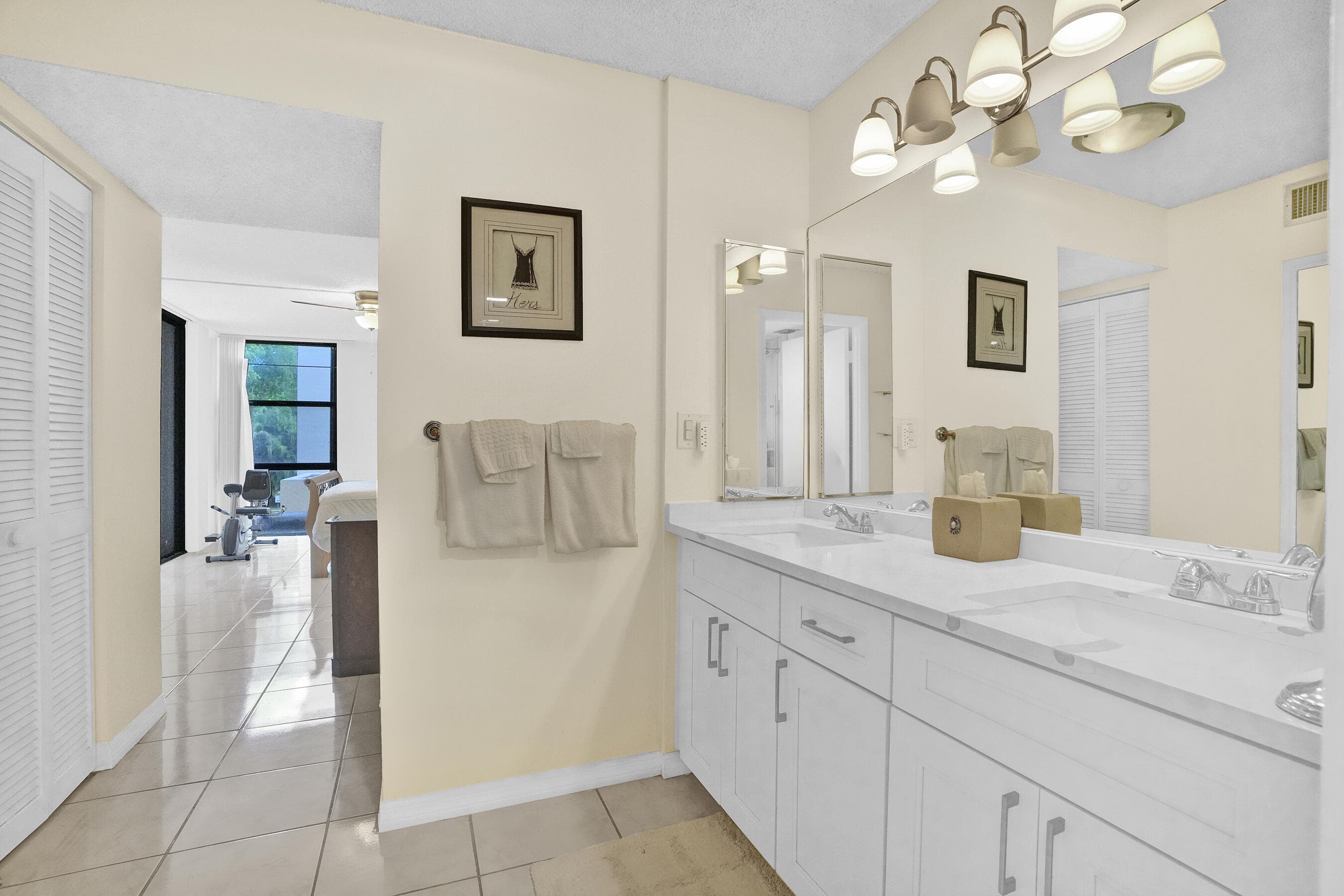 2800 N 46th Avenue A302, Hollywood, FL 33021 — photo 18 of 34
