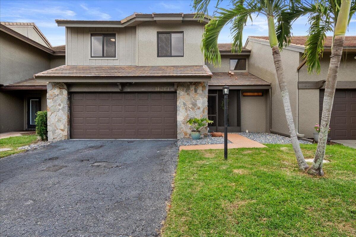 11214 Marjoram Drive, Palm Beach Gardens, FL 33418 — photo 1 of 33