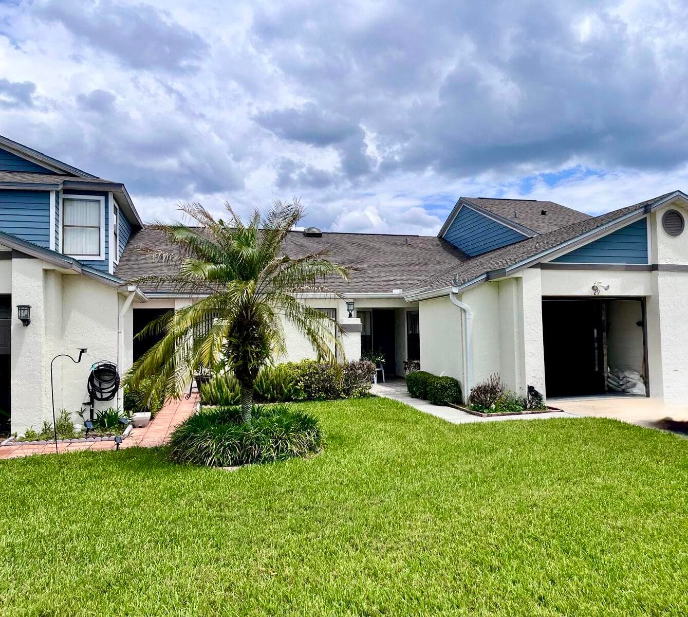 29 Lakepointe Circle, Kissimmee, FL 34743 — photo 2 of 43