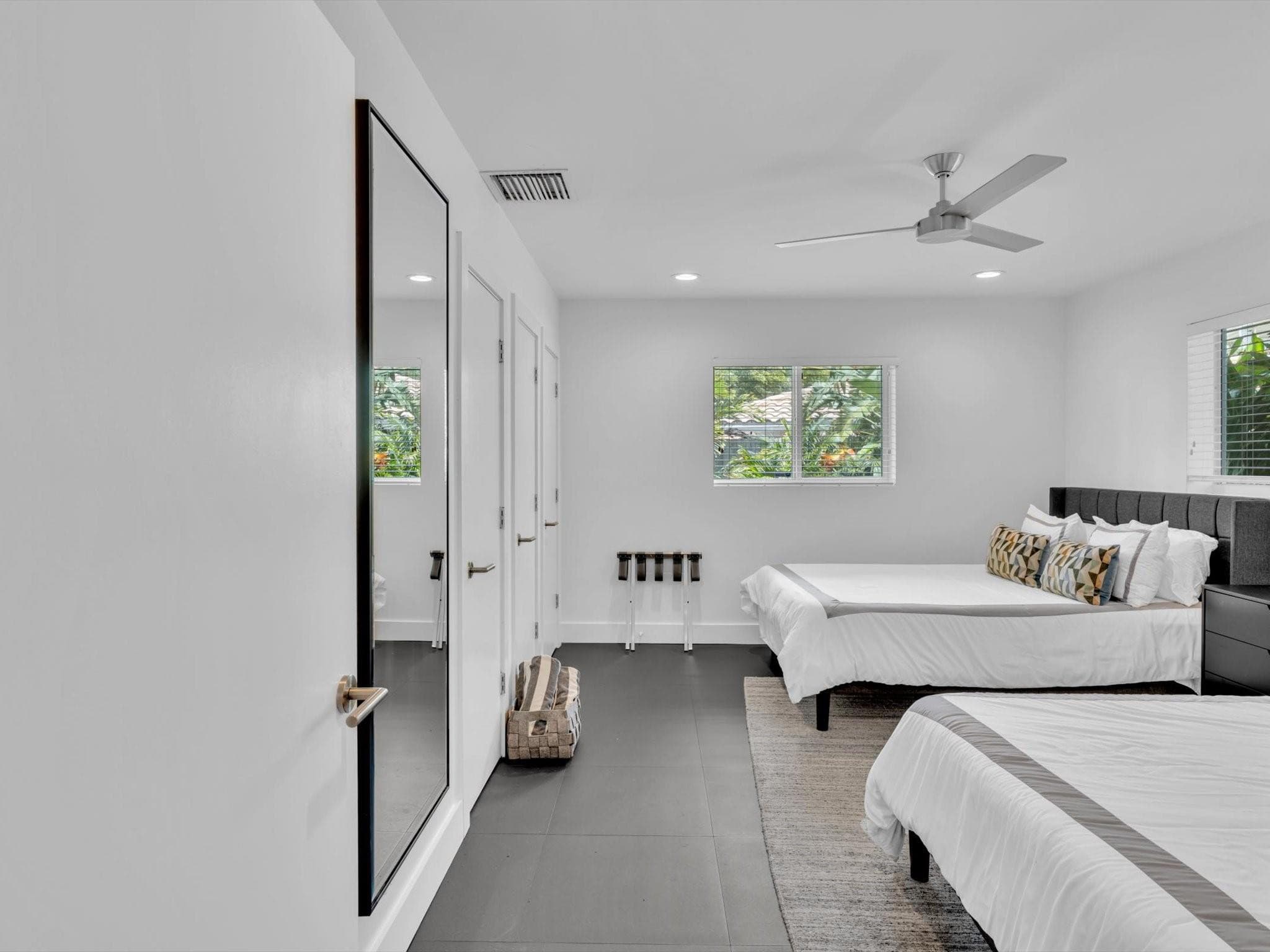1640 NE 43rd Street, Oakland Park, FL 33334 — photo 54 of 78