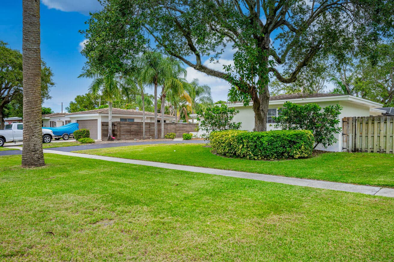 276 SW 7th Avenue, Boca Raton, FL 33486 — photo 11 of 44