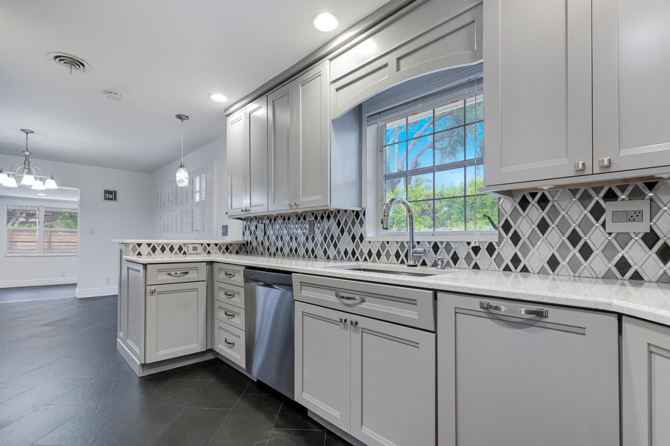 276 SW 7th Avenue, Boca Raton, FL 33486 — photo 20 of 44