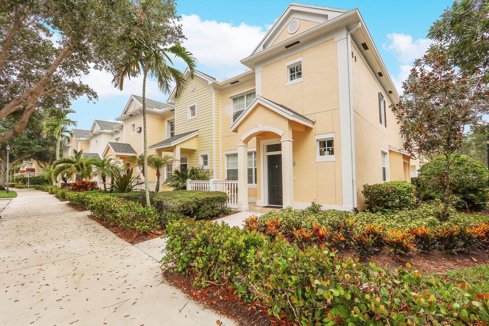 826 Dakota Drive 105, Jupiter, FL 33458 — photo 2 of 34