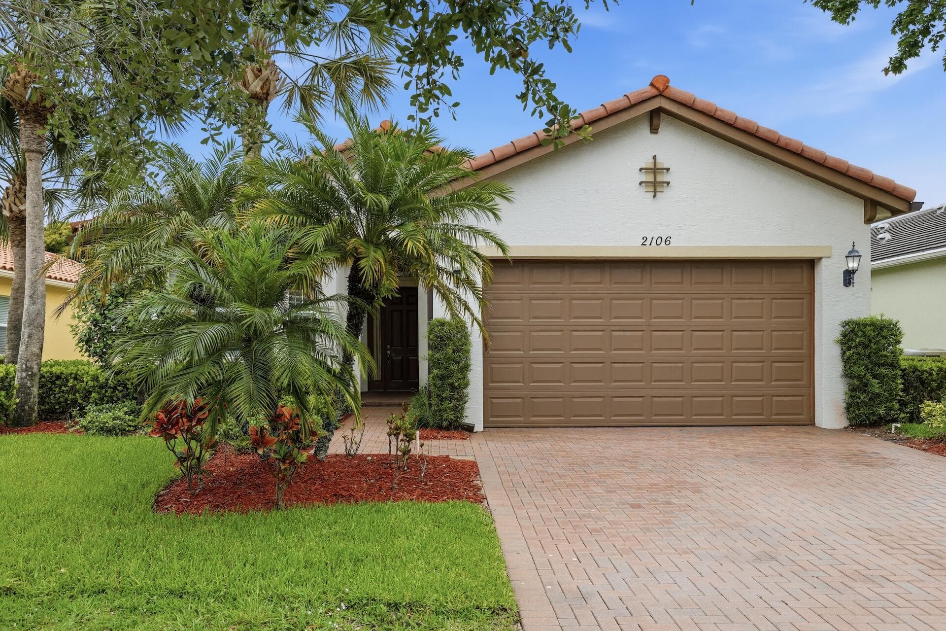 2106 Belcara Court, West Palm Beach, FL 33411 — photo 3 of 36