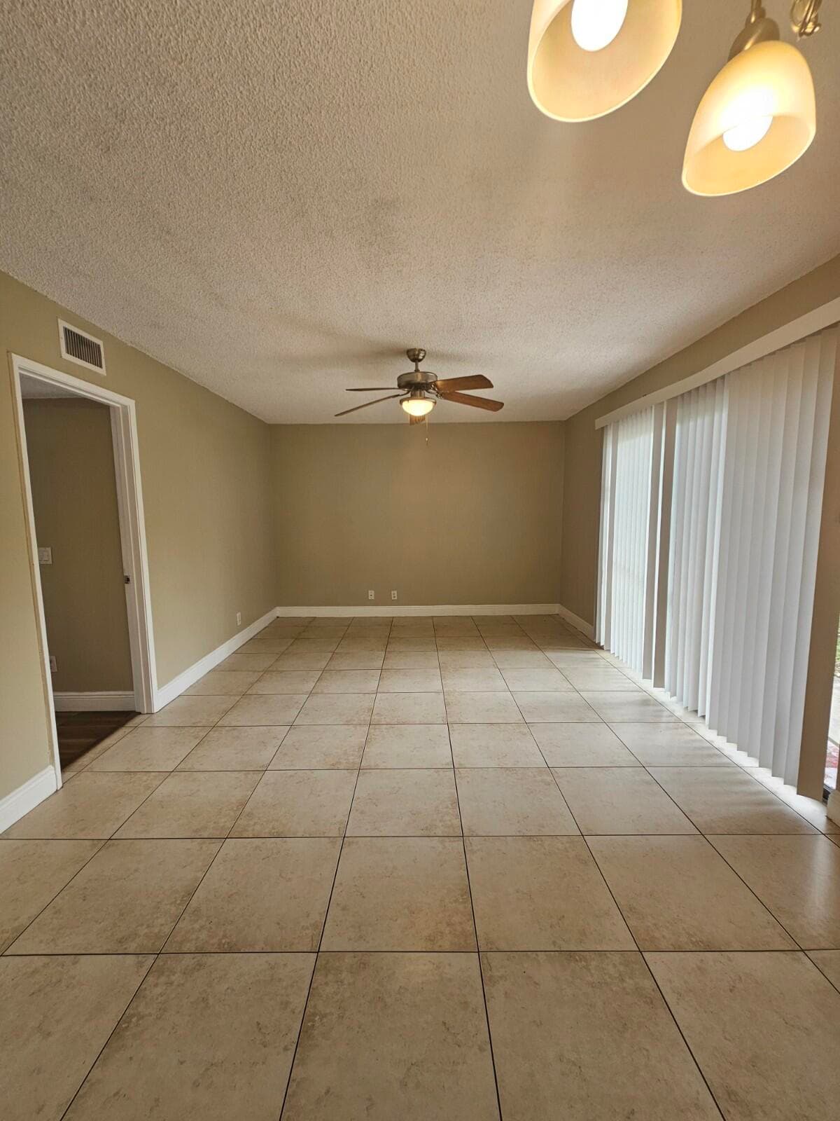 1561 Windorah Way A, West Palm Beach, FL 33411 — photo