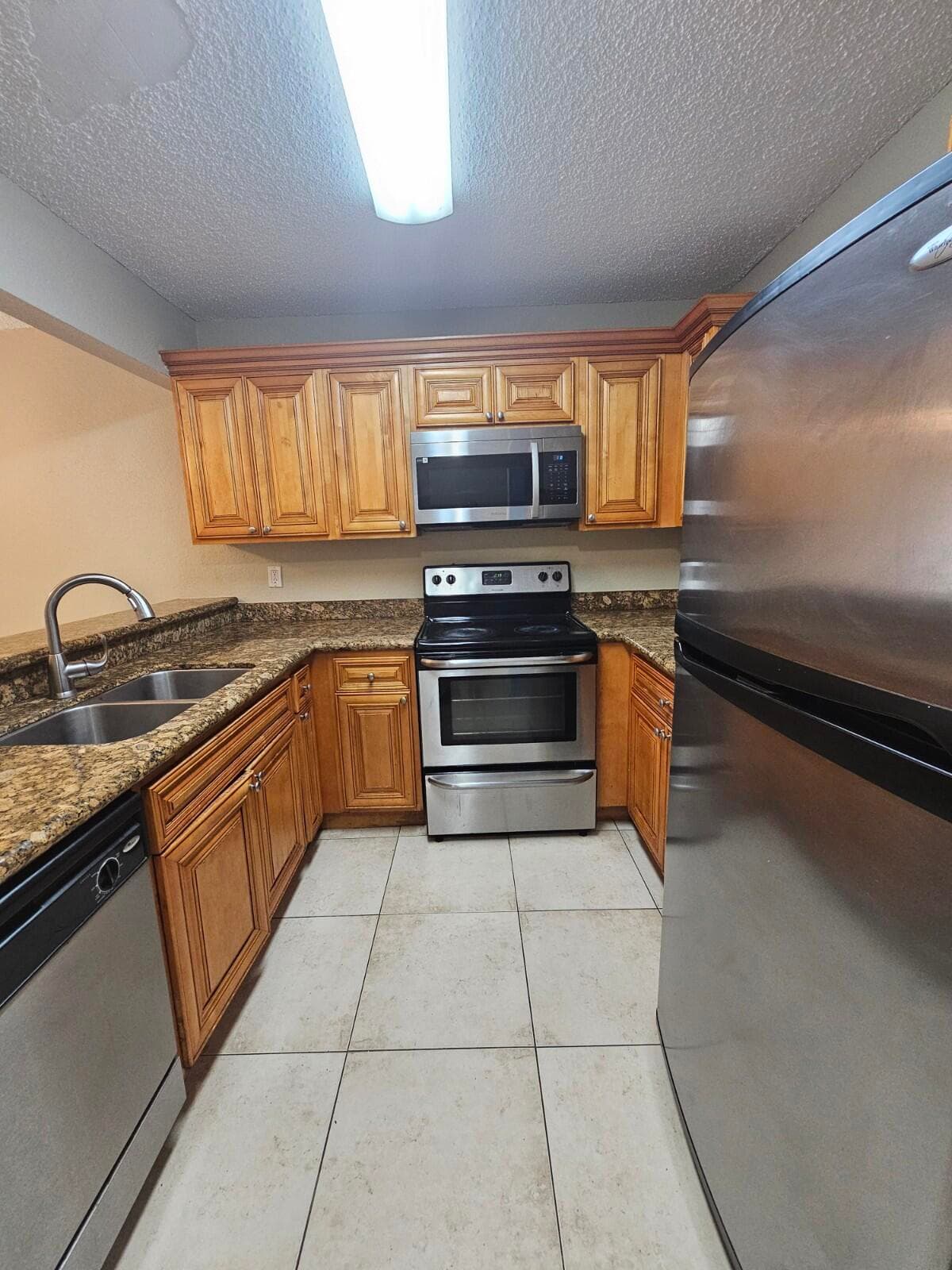 1561 Windorah Way A, West Palm Beach, FL 33411 — photo 4 of 16