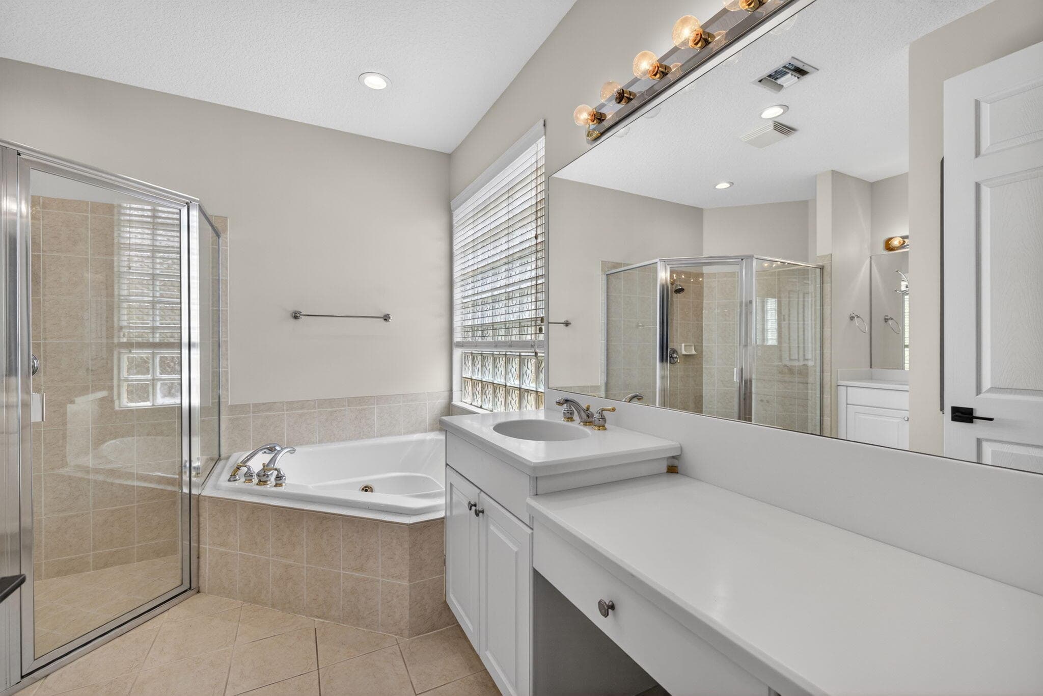 2237 SW Newport Isles Boulevard, Port St. Lucie, FL 34953 — photo 29 of 49