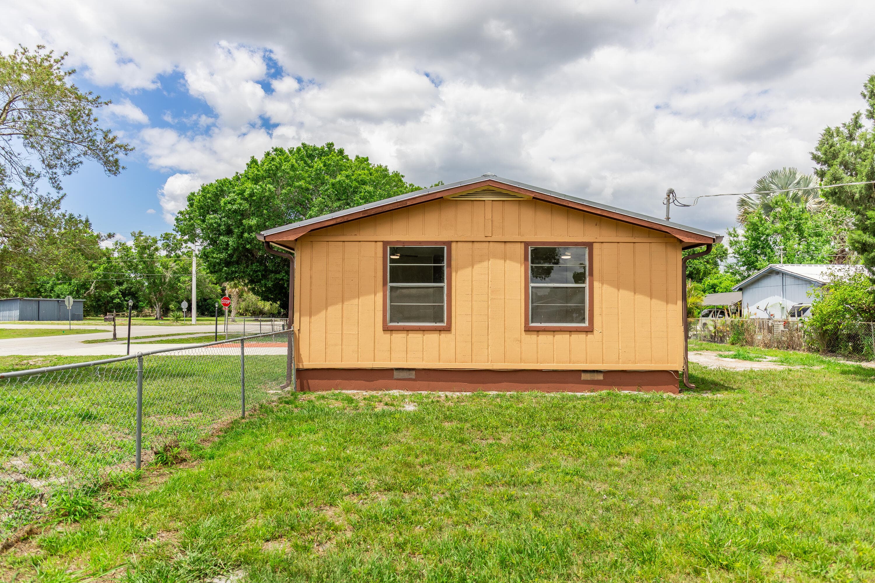 612 SW 9th Street, Okeechobee, FL 34974 — photo 11 of 52