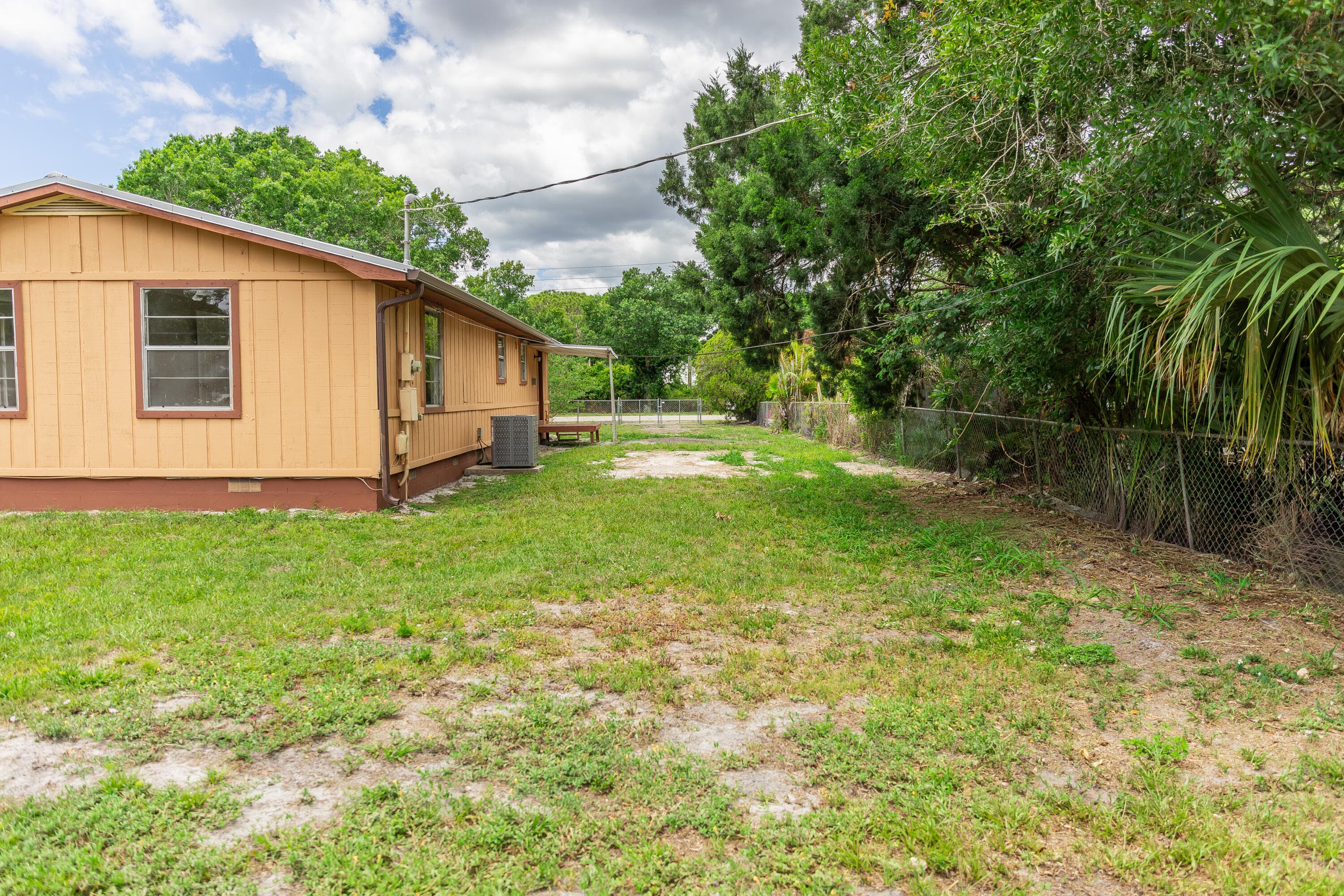 612 SW 9th Street, Okeechobee, FL 34974 — photo 13 of 52