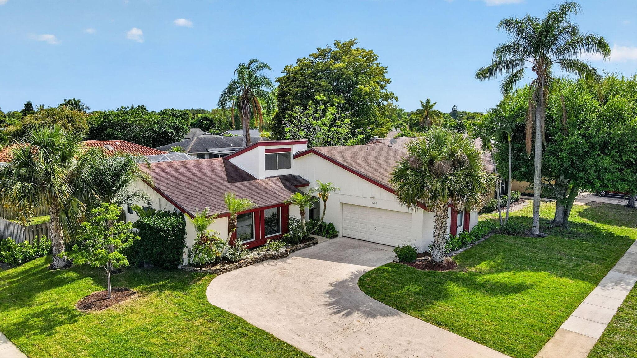12260 Old Country Road S, Wellington, FL 33414 — photo 1 of 65