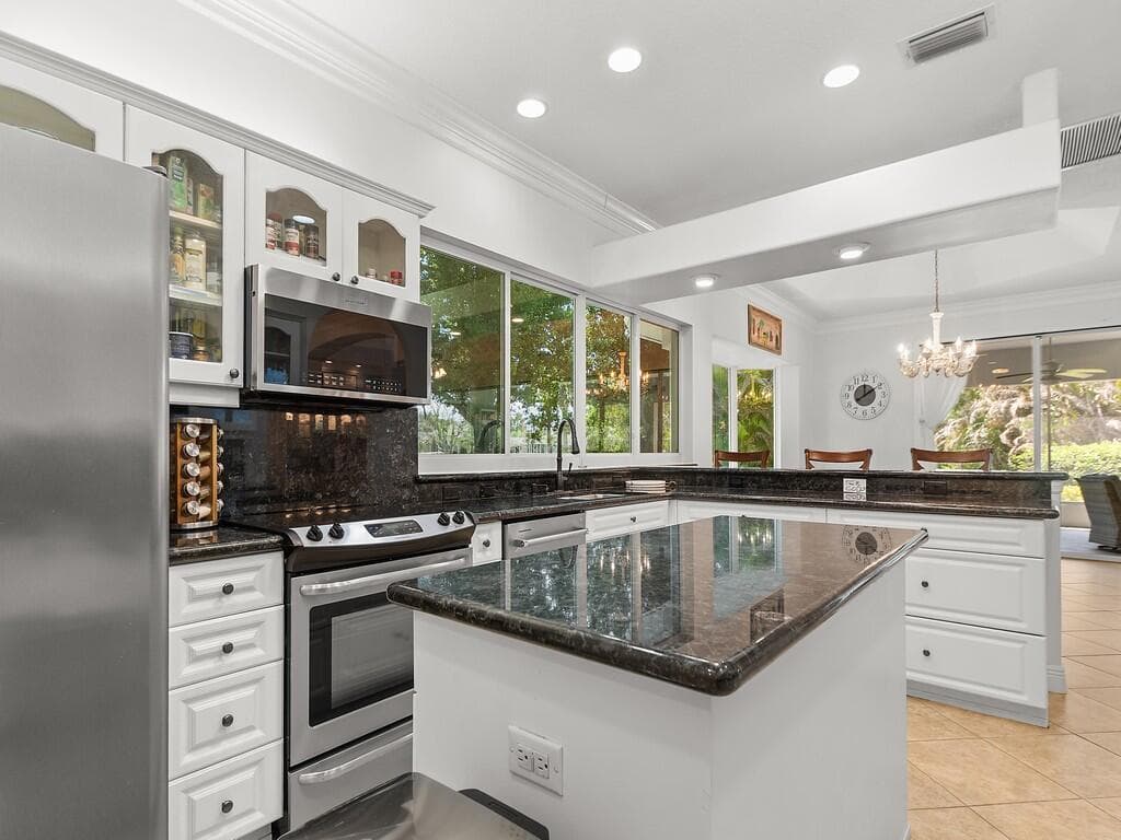 6535 35th Place, Vero Beach, FL 32966 — photo 17 of 38