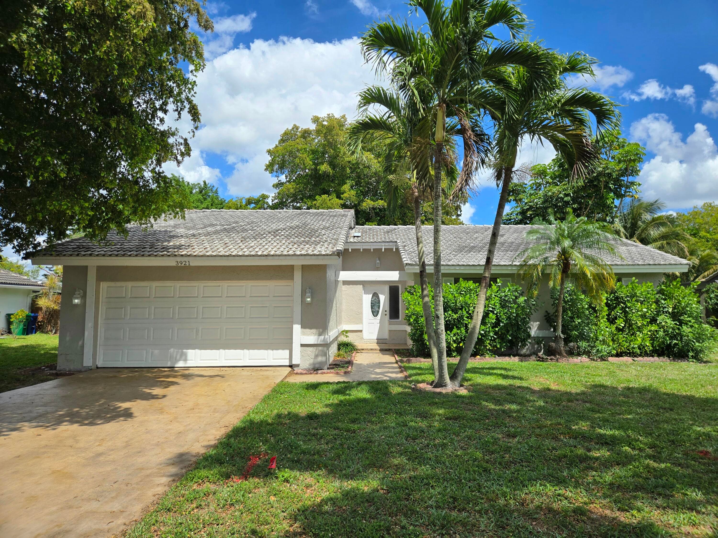 3921 NW 114th Avenue, Coral Springs, FL 33065 — photo 1 of 19