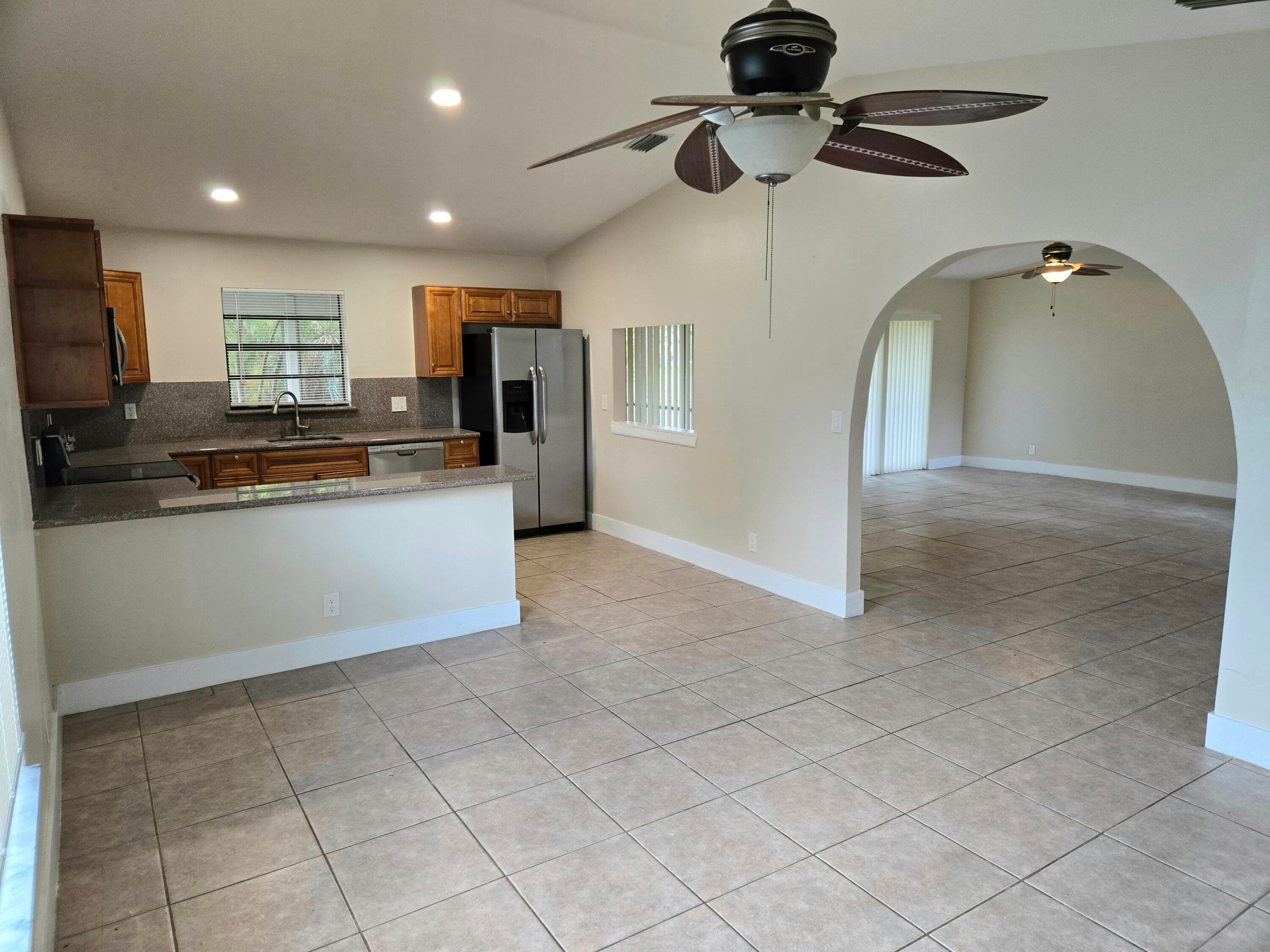 3921 NW 114th Avenue, Coral Springs, FL 33065 — photo 6 of 19