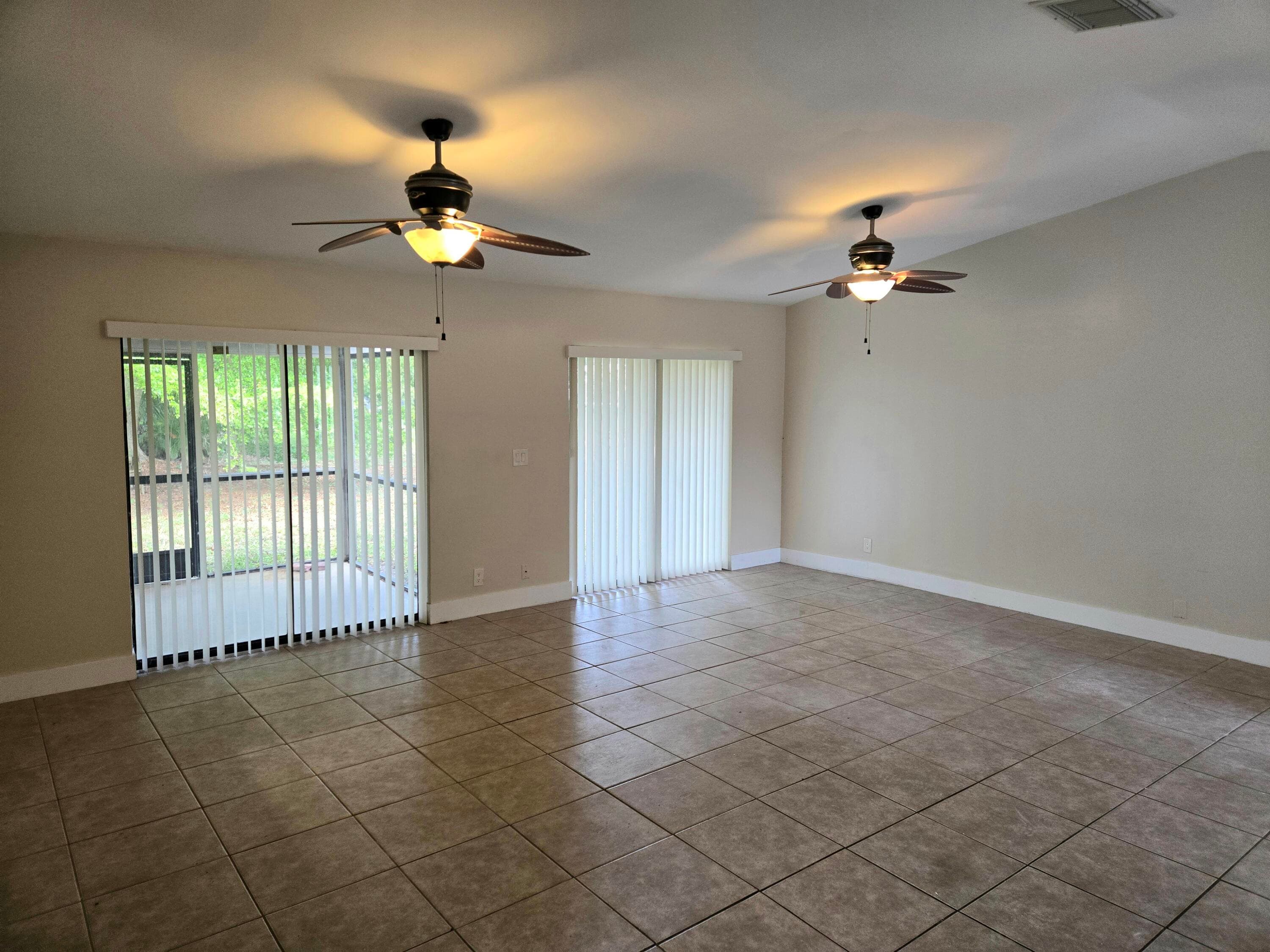 3921 NW 114th Avenue, Coral Springs, FL 33065 — photo 9 of 19