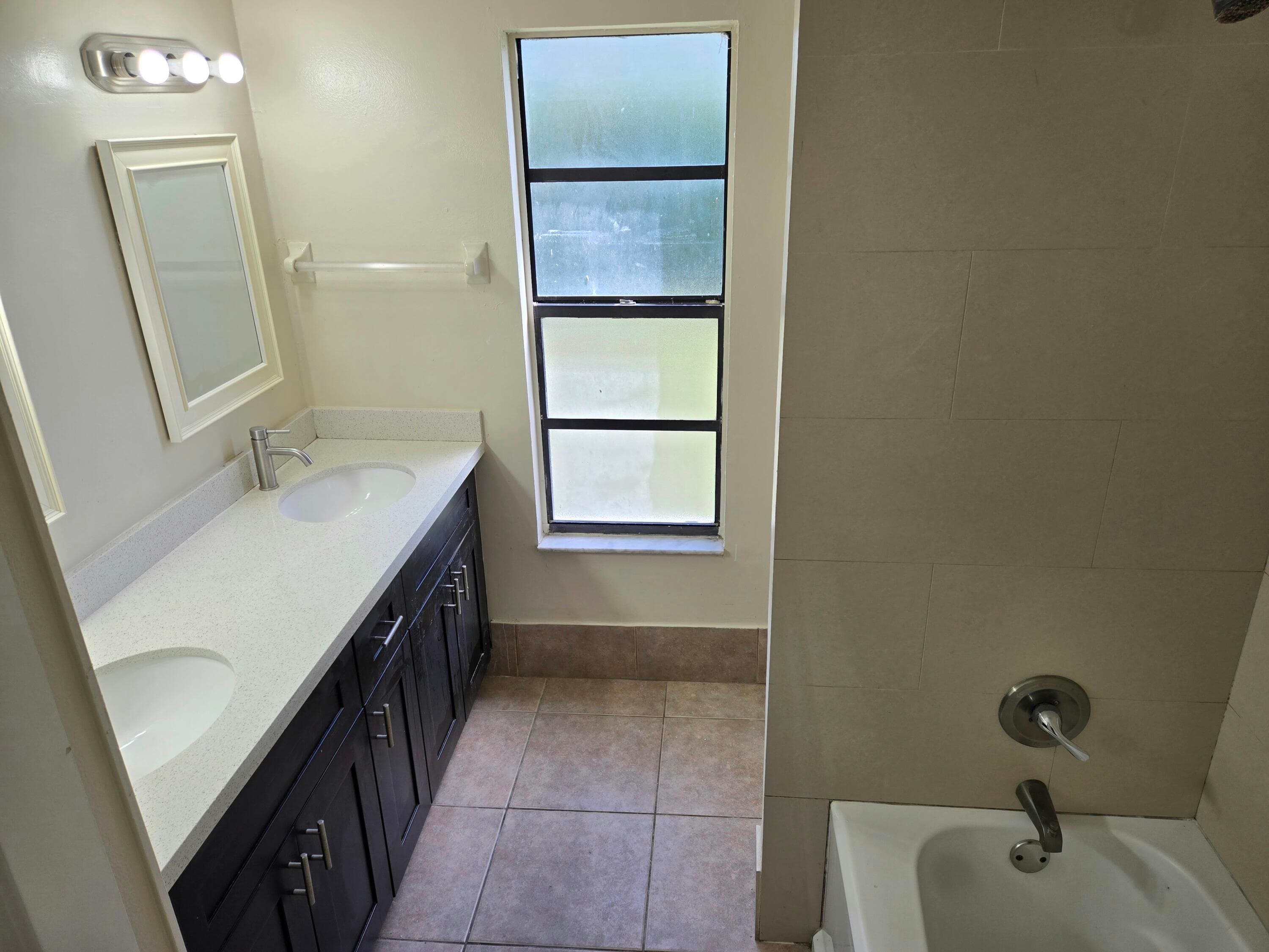 3921 NW 114th Avenue, Coral Springs, FL 33065 — photo 15 of 19