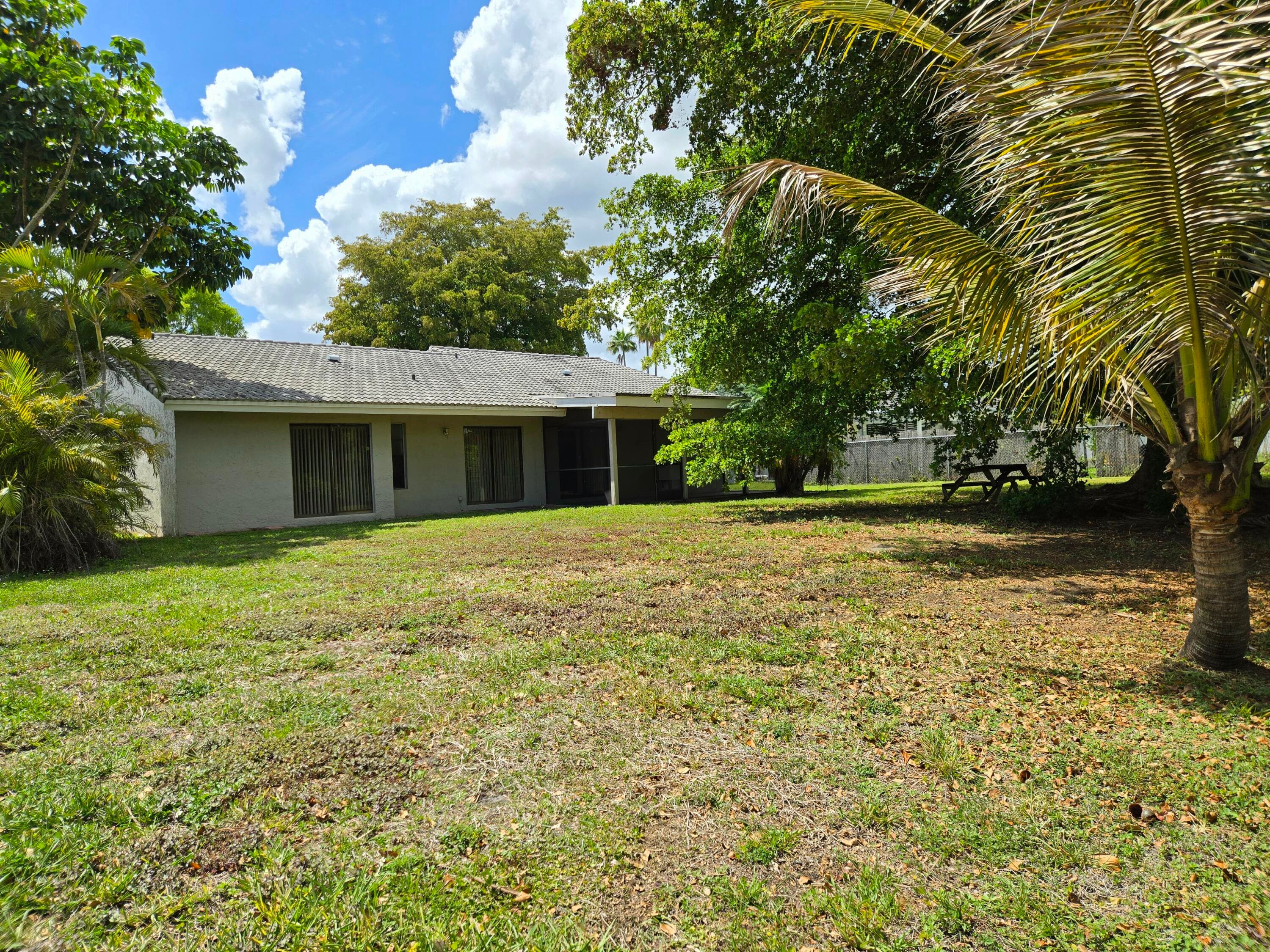 3921 NW 114th Avenue, Coral Springs, FL 33065 — photo 18 of 19