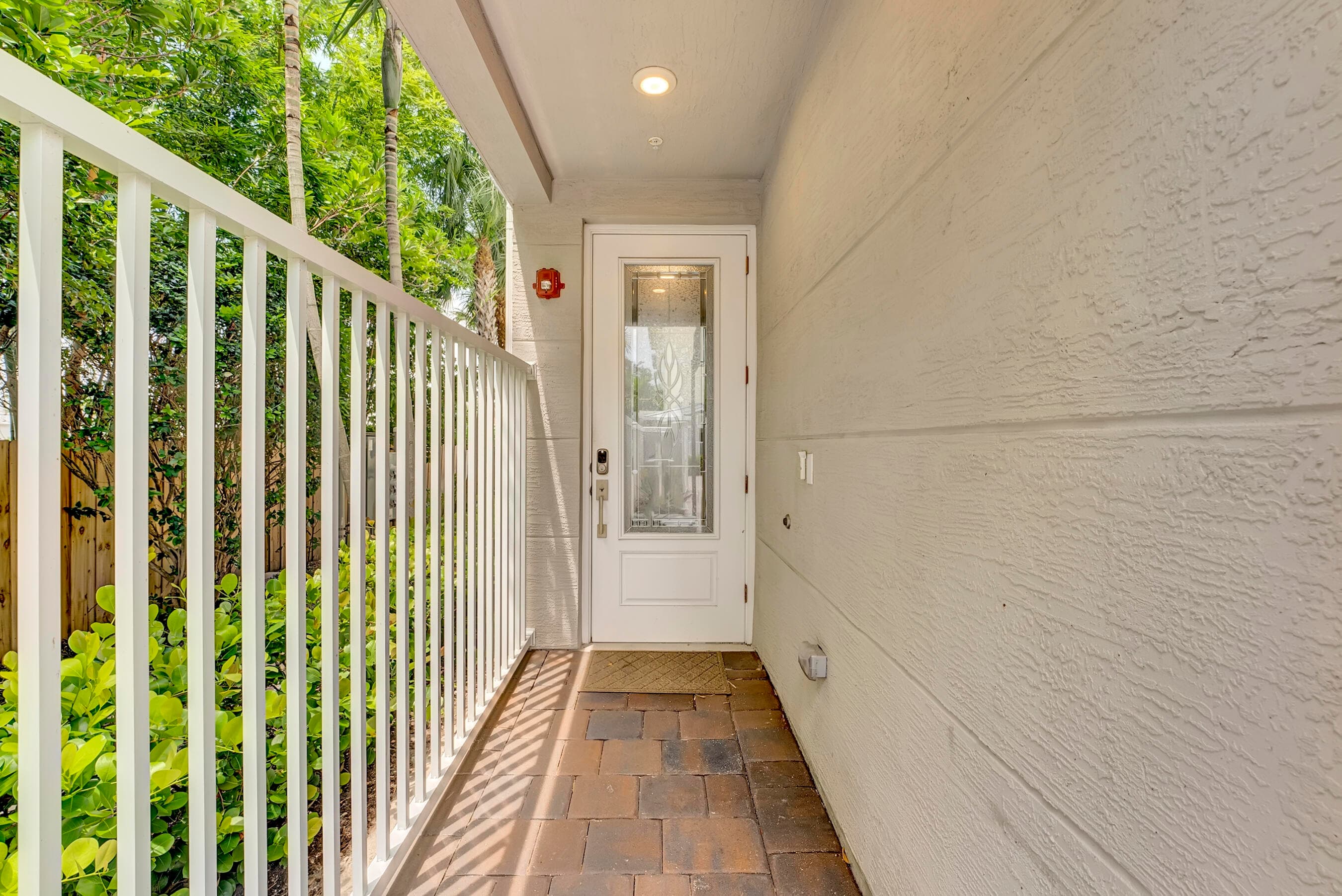 1045 Harbor Villas Drive 5, North Palm Beach, FL 33408 — photo 11 of 71
