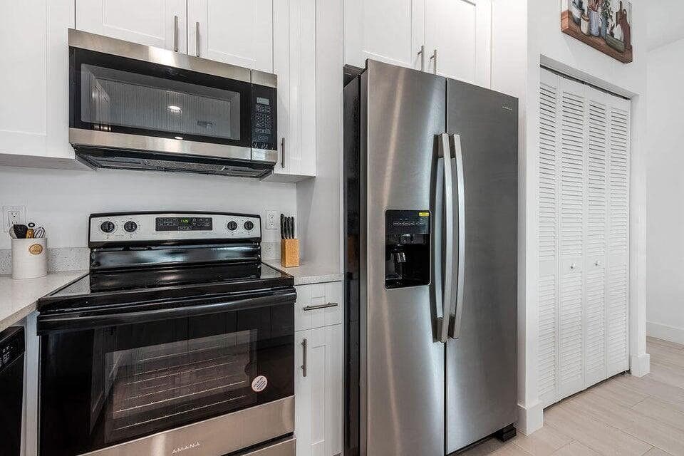 2677 Hiawatha Avenue, Westgate, FL 33409 — photo 10 of 28