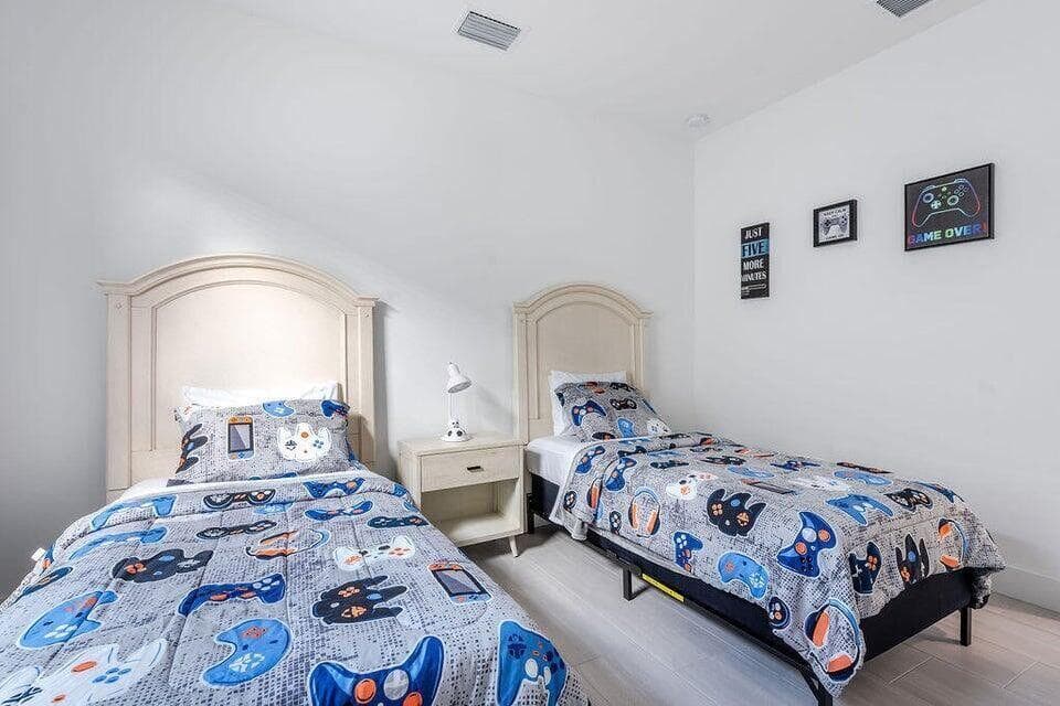 2677 Hiawatha Avenue, Westgate, FL 33409 — photo 13 of 28