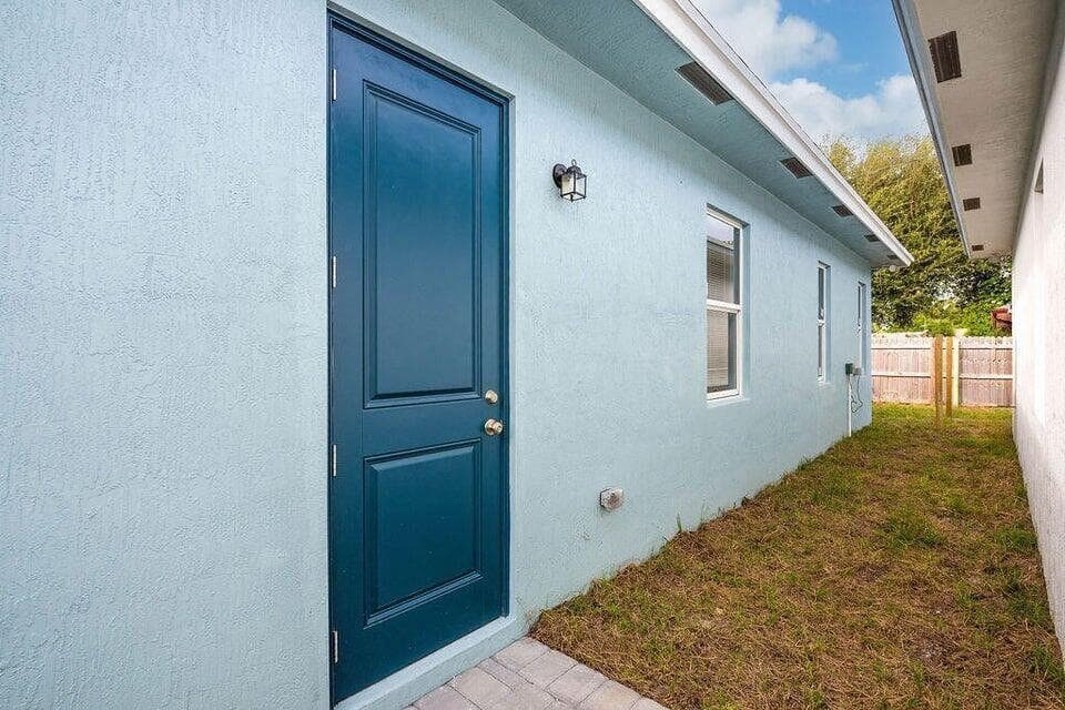 2677 Hiawatha Avenue, Westgate, FL 33409 — photo 25 of 28