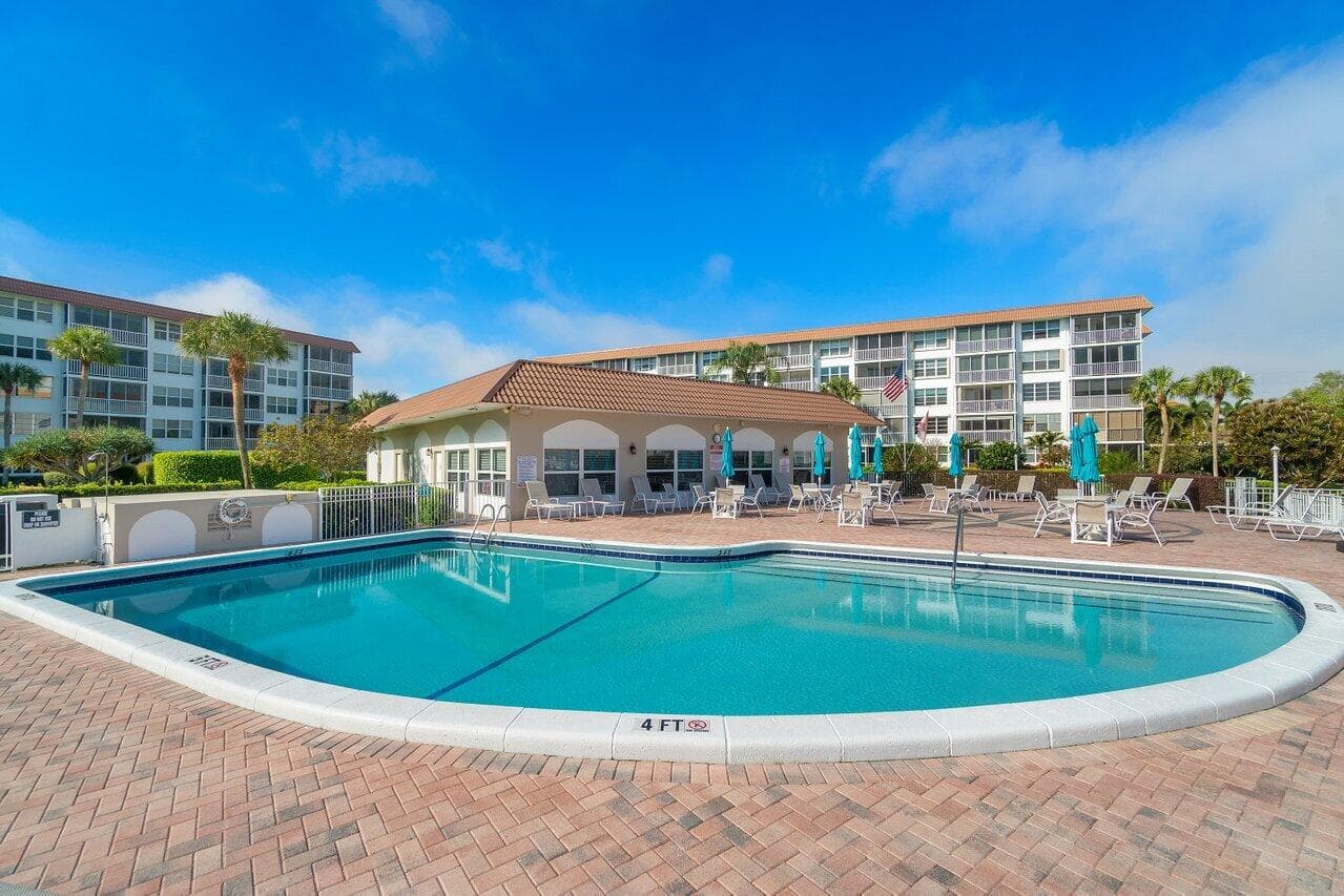 930 Dogwood Drive 556, Delray Beach, FL 33483 — photo 47 of 69
