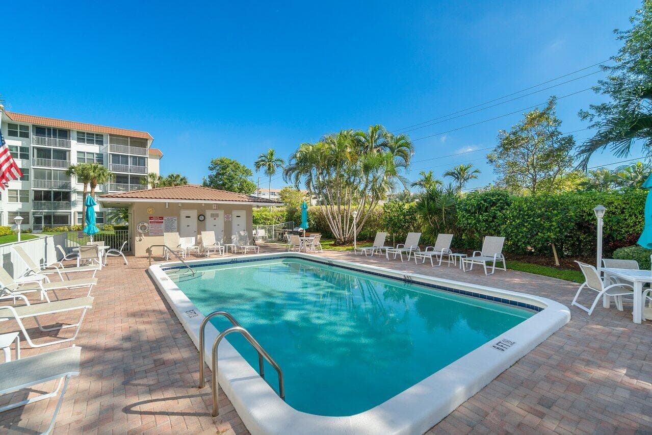 930 Dogwood Drive 556, Delray Beach, FL 33483 — photo 50 of 69