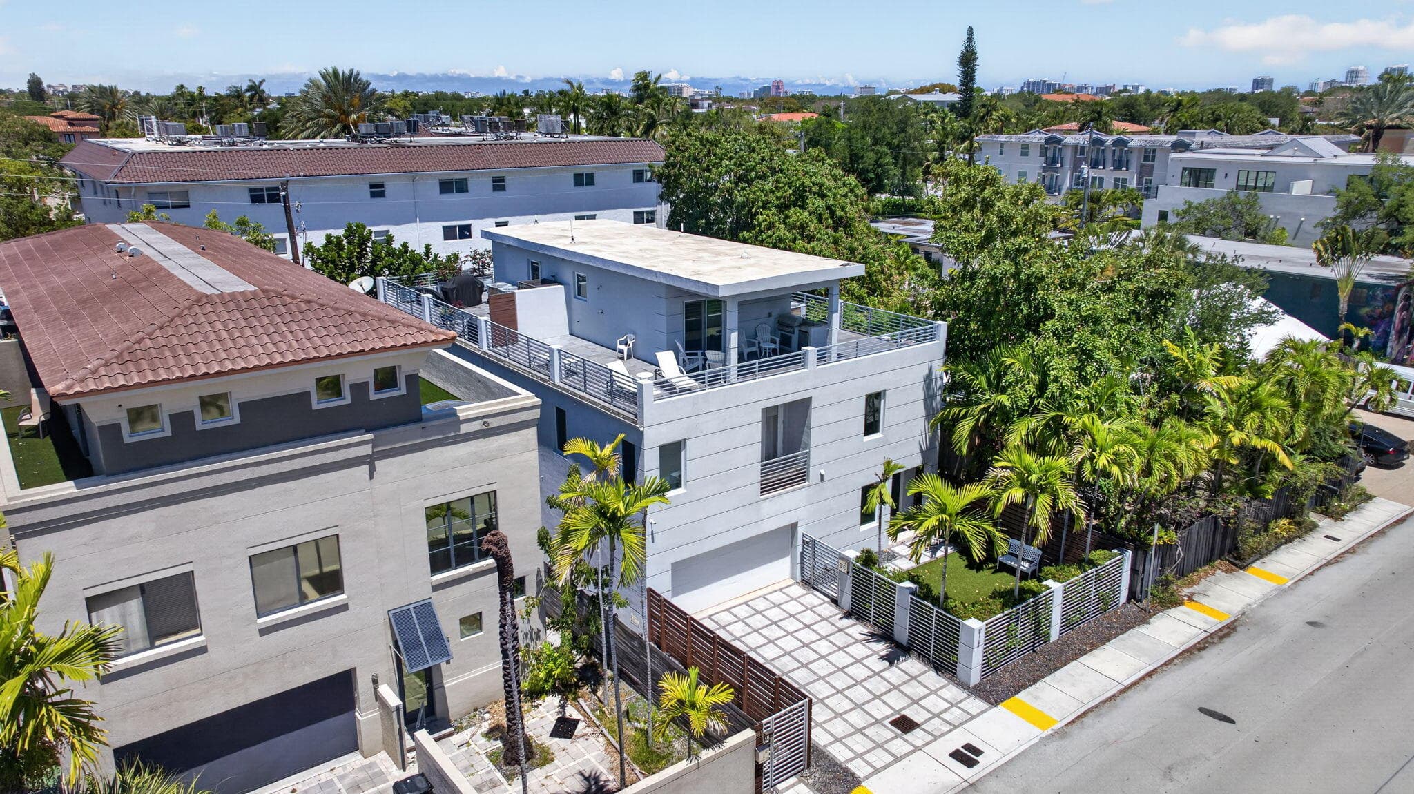 915 SE 2nd Court, Fort Lauderdale, FL 33301 — photo 4 of 65