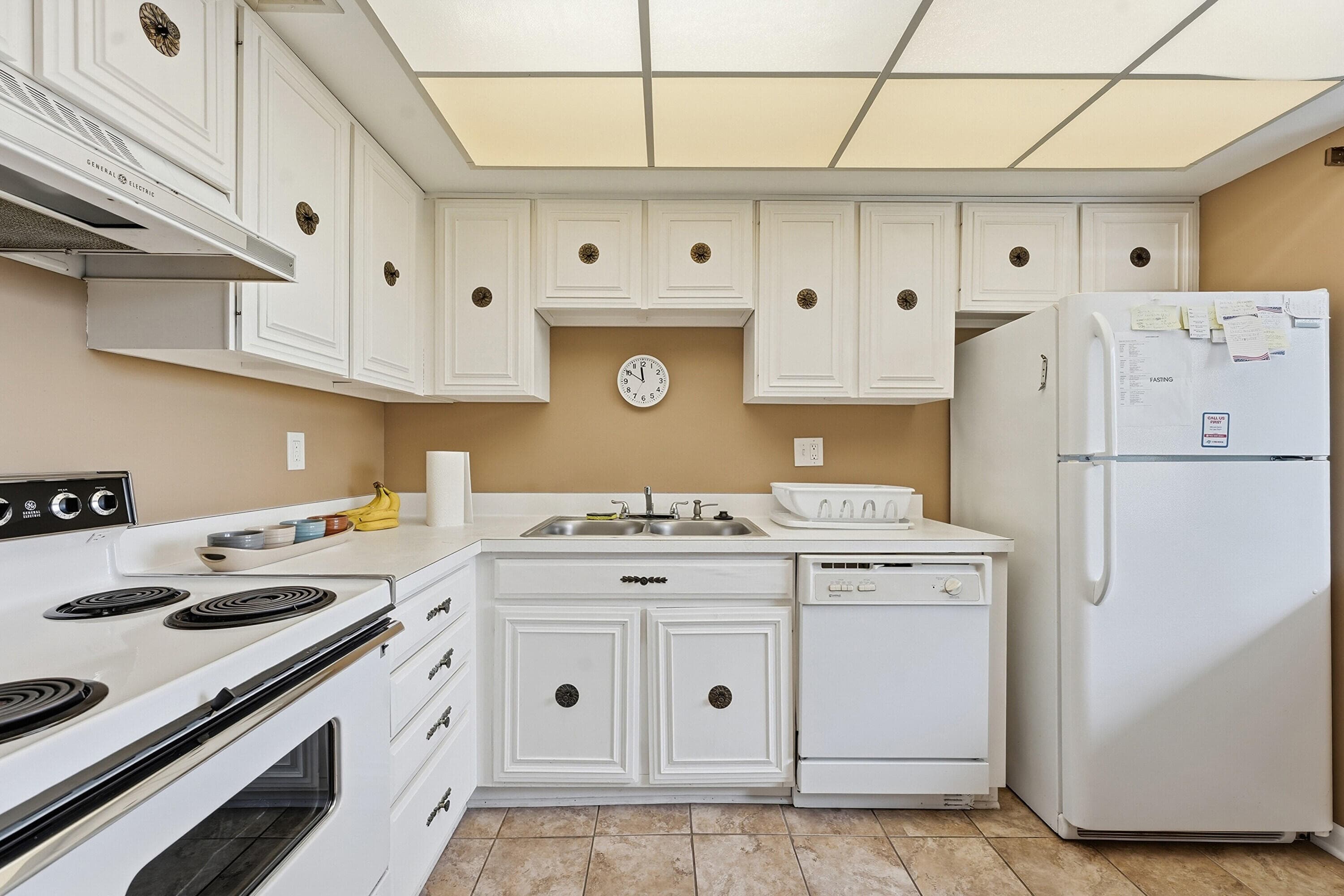 3050 Presidential Way 403, West Palm Beach, FL 33401 — photo 10 of 22