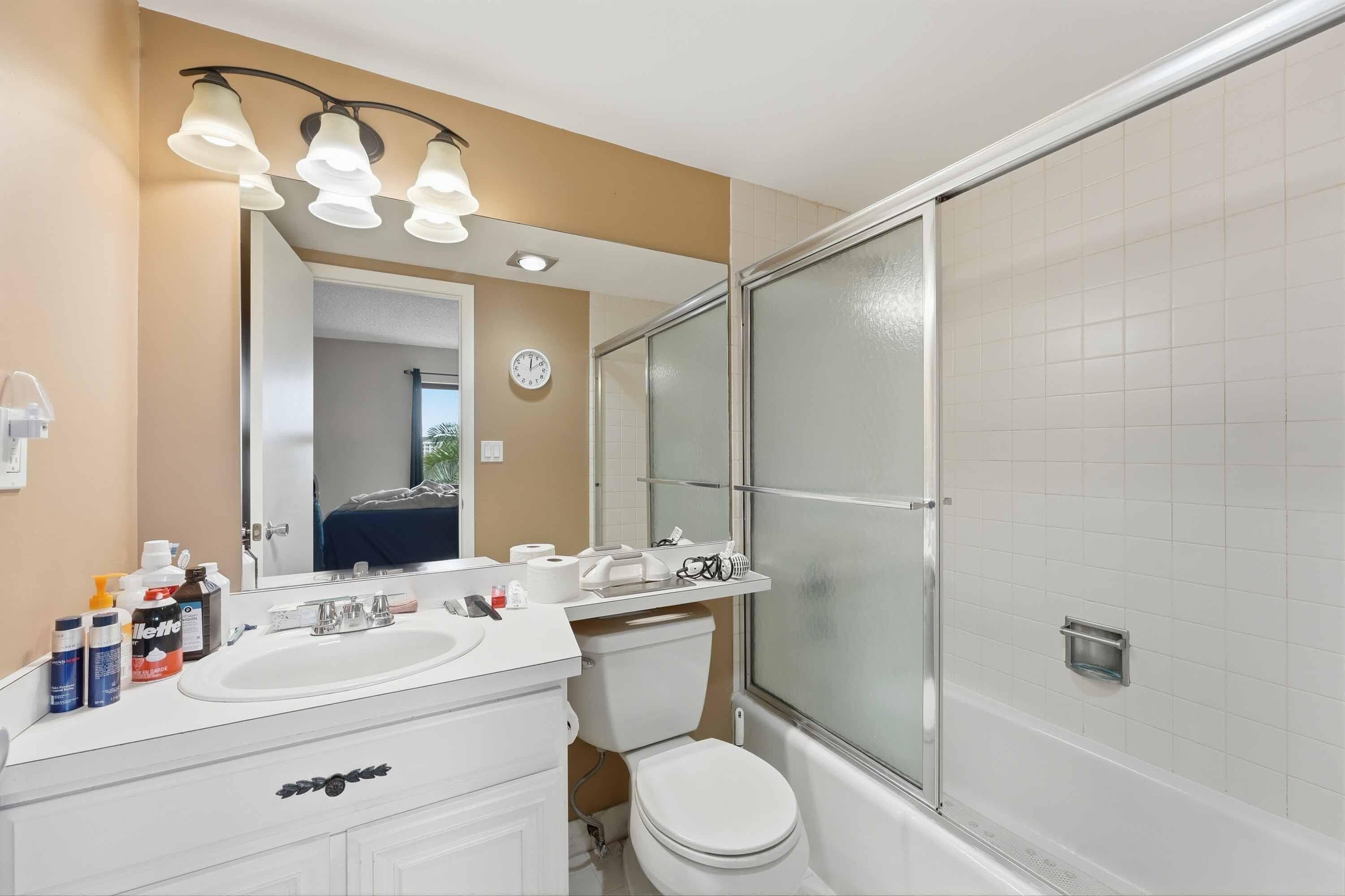 3050 Presidential Way 403, West Palm Beach, FL 33401 — photo 12 of 22