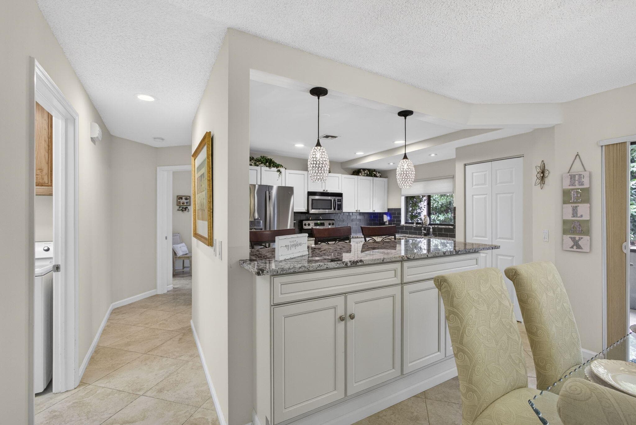 23 Lexington Lane W B, Palm Beach Gardens, FL 33418 — photo 8 of 44