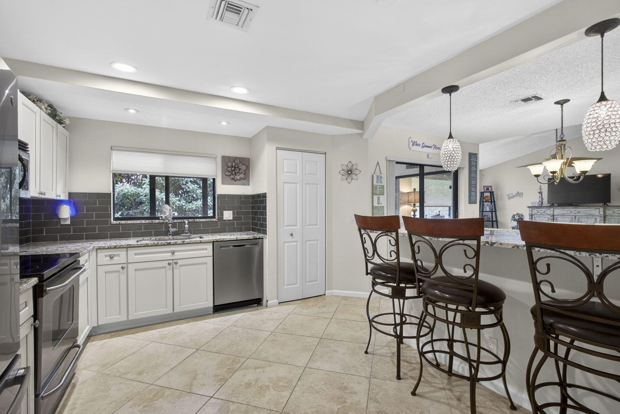 23 Lexington Lane W B, Palm Beach Gardens, FL 33418 — photo 22 of 44