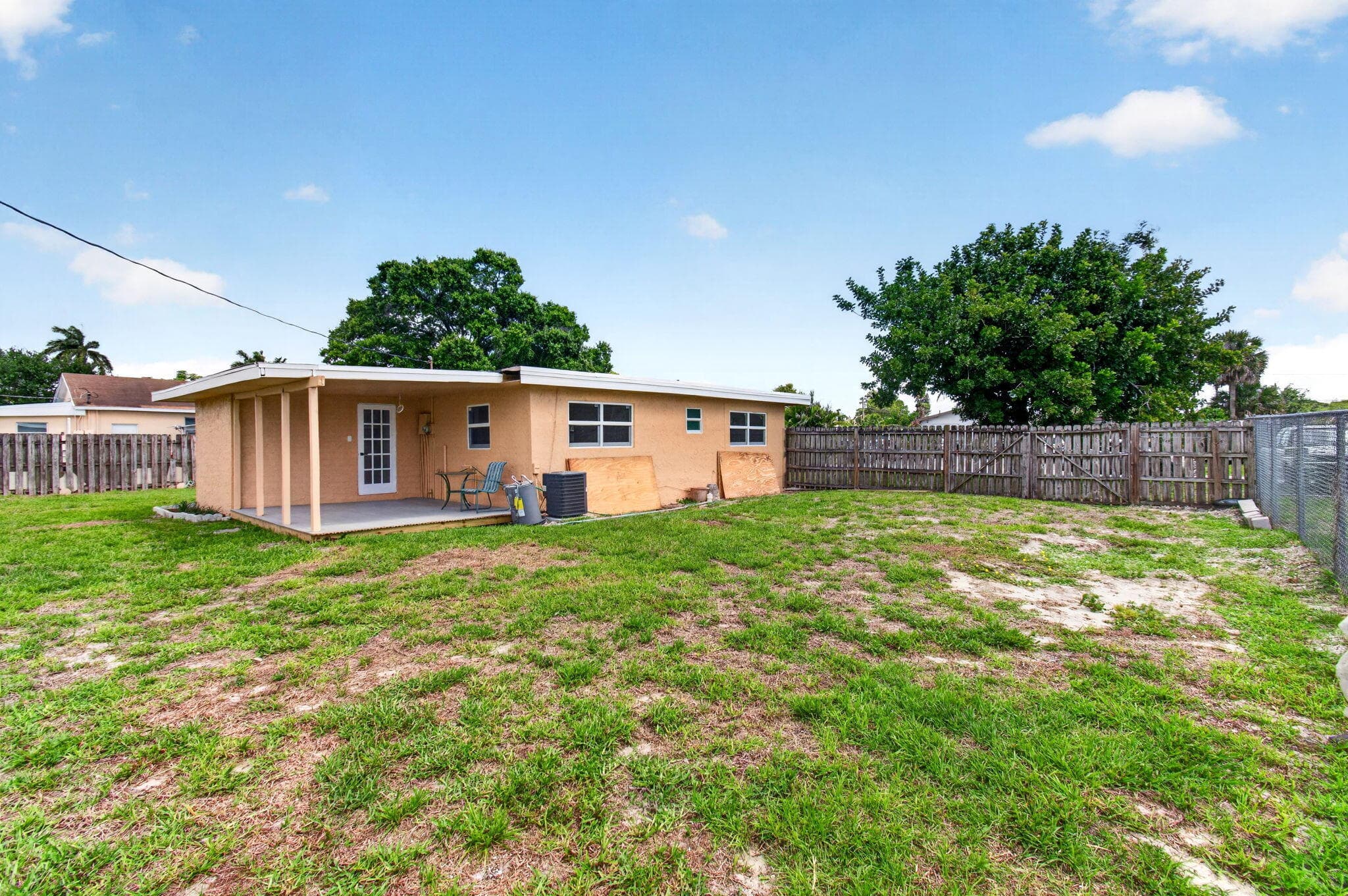 1537 E Breezy Lane, Plantation Mobile Home Park, FL 33417 — photo 8 of 11