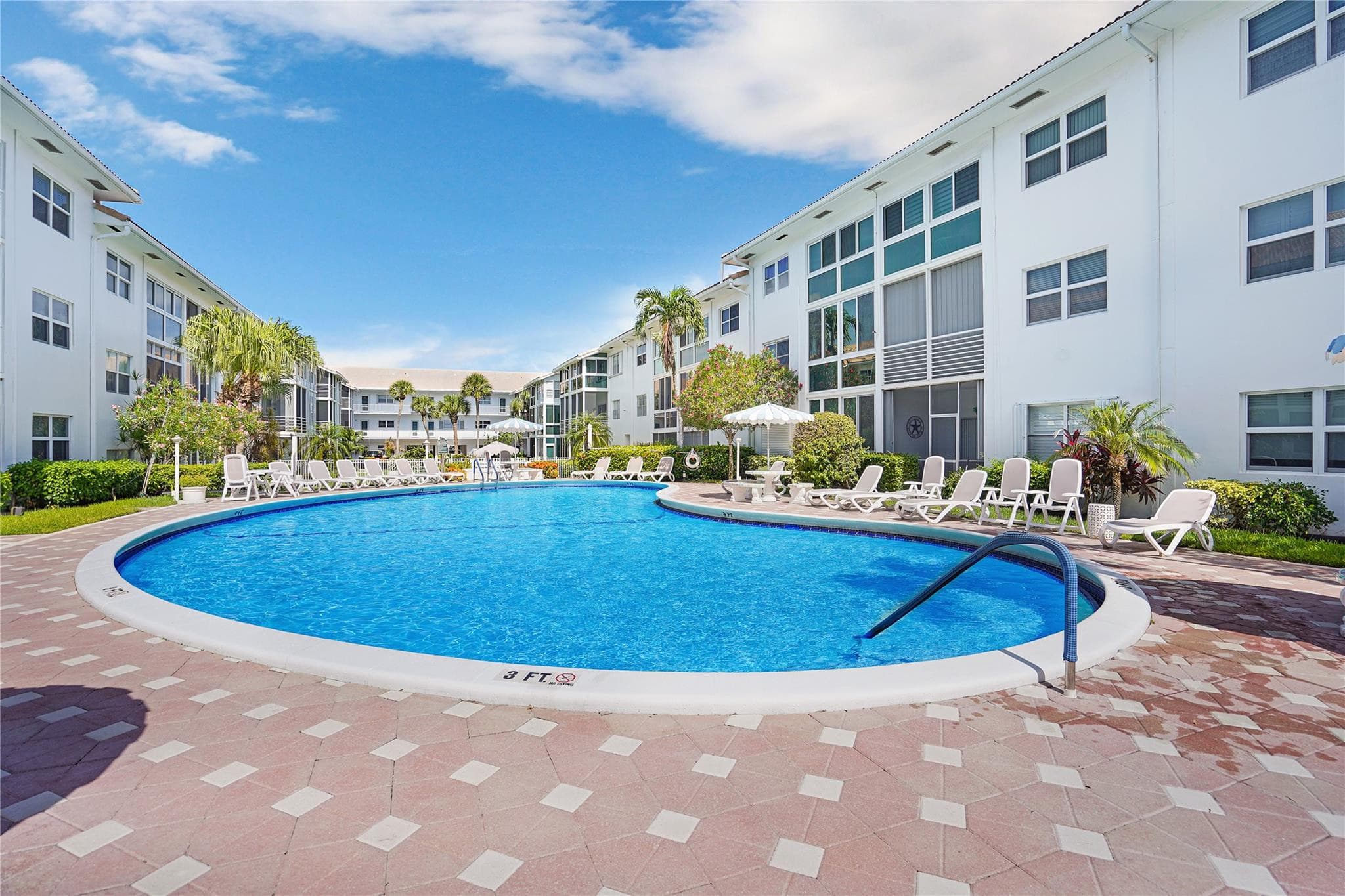 1461 S Ocean Boulevard 107, Lauderdale-By-The-Sea, FL 33062 — photo 11 of 55