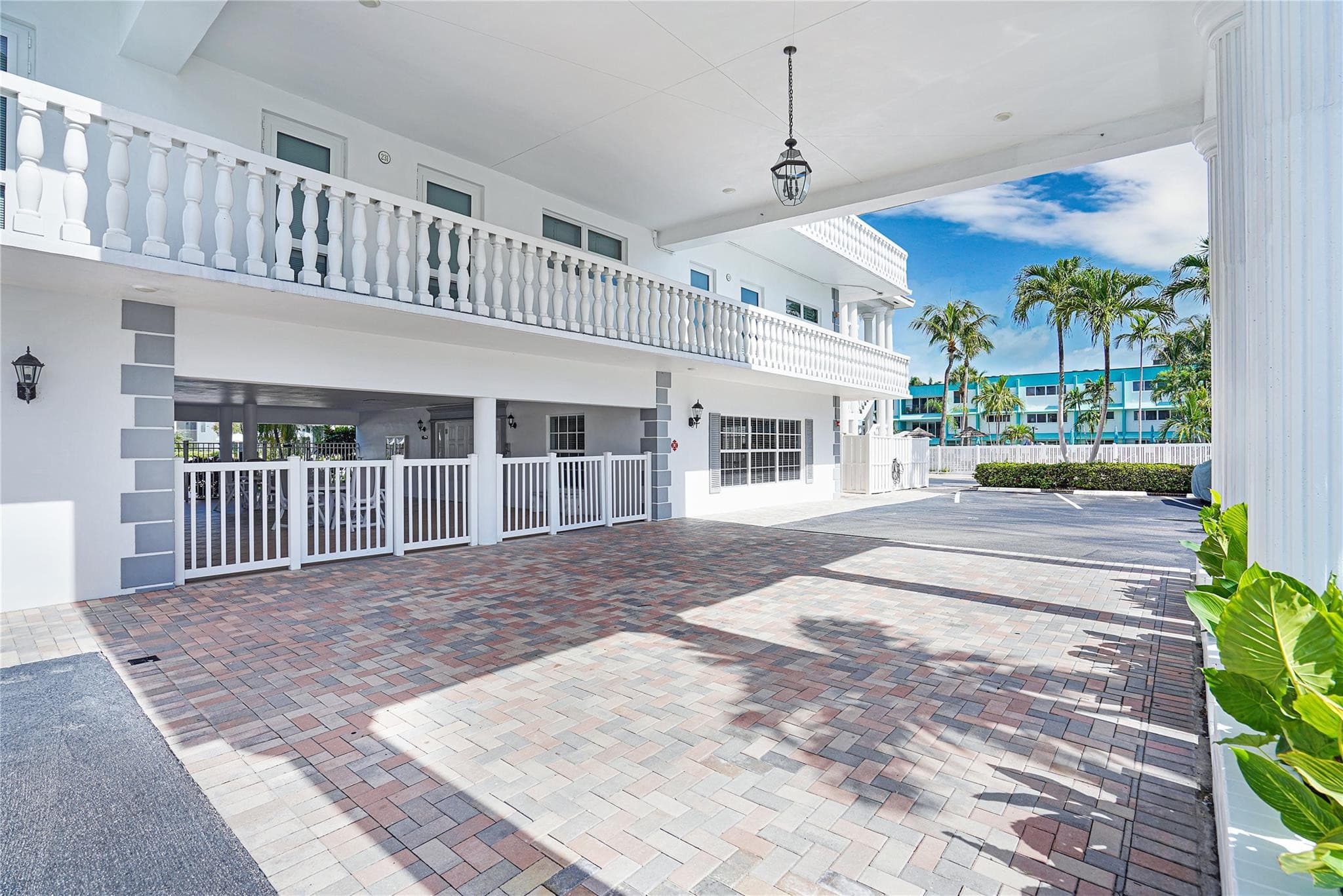 1461 S Ocean Boulevard 107, Lauderdale-By-The-Sea, FL 33062 — photo 17 of 55