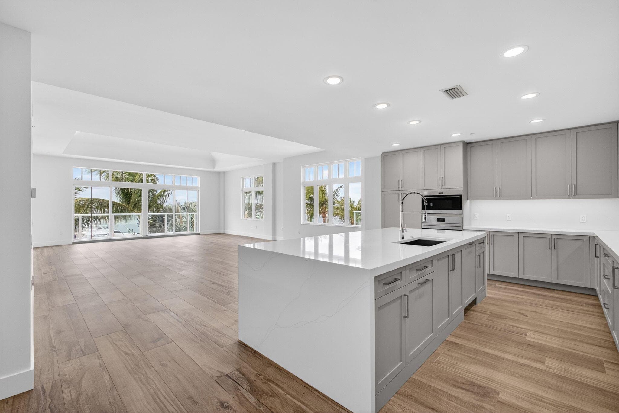 176 Lake Drive 1-302, Palm Beach Shores, FL 33404 — photo 9 of 56