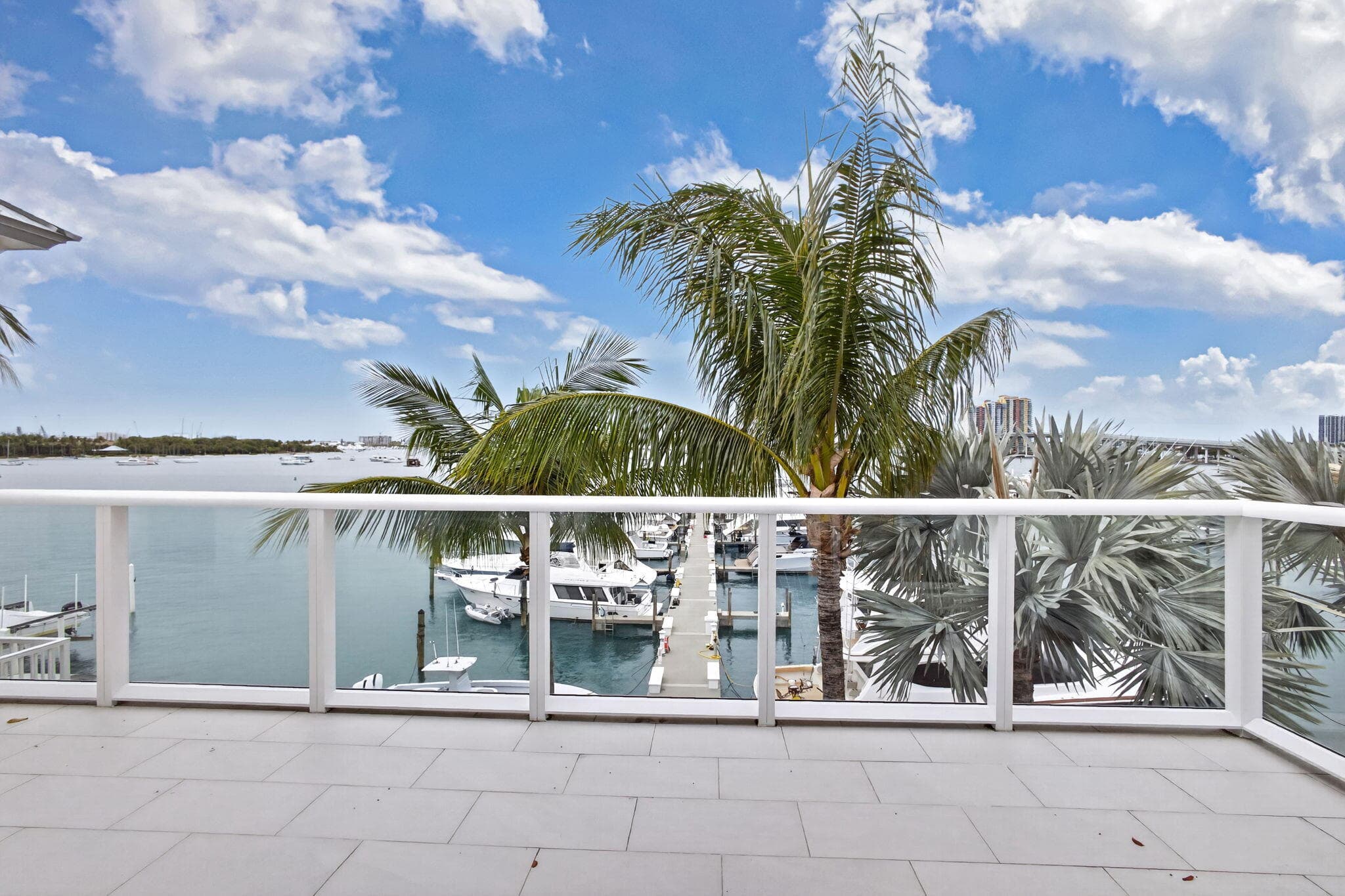 176 Lake Drive 1-302, Palm Beach Shores, FL 33404 — photo 23 of 56