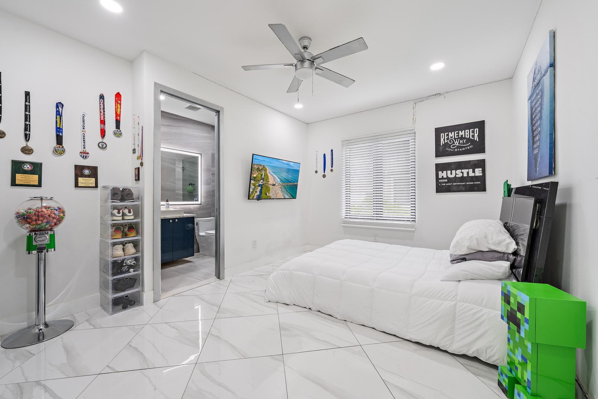 9475 Equus Circle, Boynton Beach, FL 33472 — photo 11 of 46