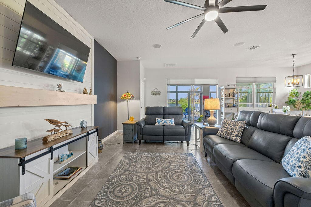 2165 SW Hawk River Dr Drive SW, Vero Beach, FL 32962 — photo 6 of 56