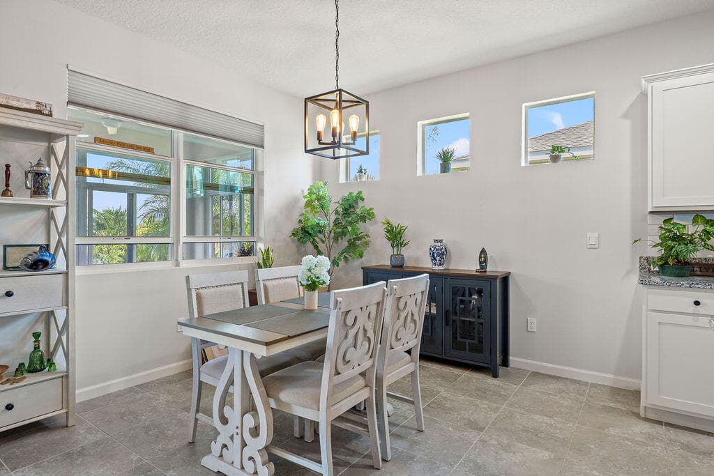 2165 SW Hawk River Dr Drive SW, Vero Beach, FL 32962 — photo 14 of 56