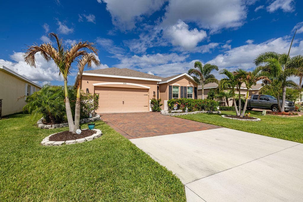 2165 SW Hawk River Dr Drive SW, Vero Beach, FL 32962 — photo 43 of 56