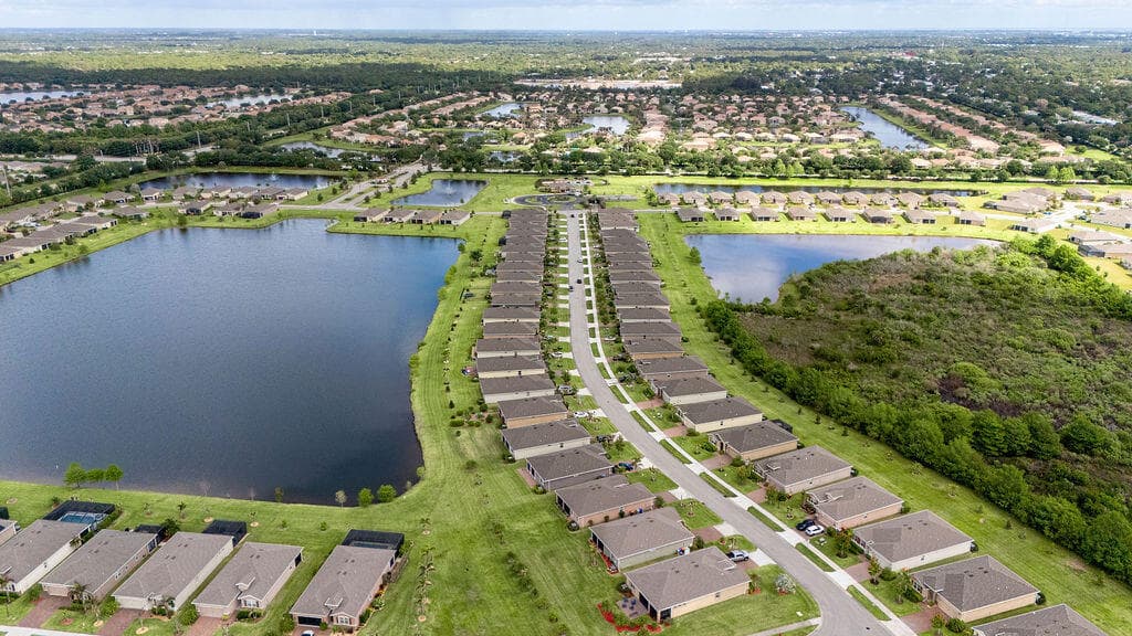 2165 SW Hawk River Dr Drive SW, Vero Beach, FL 32962 — photo 49 of 56