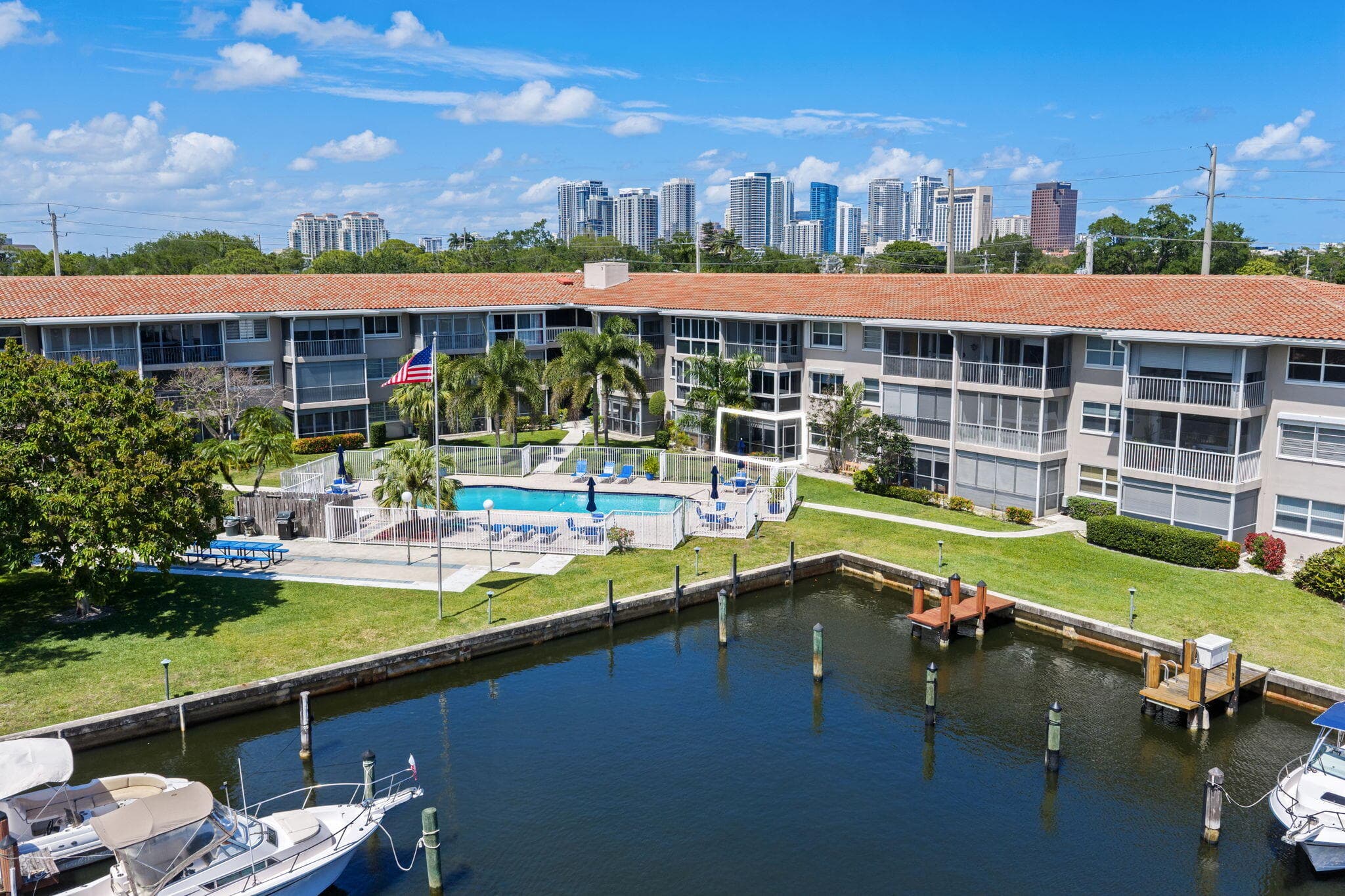 900 SW 12th Street 105, Fort Lauderdale, FL 33315 — photo 3 of 29